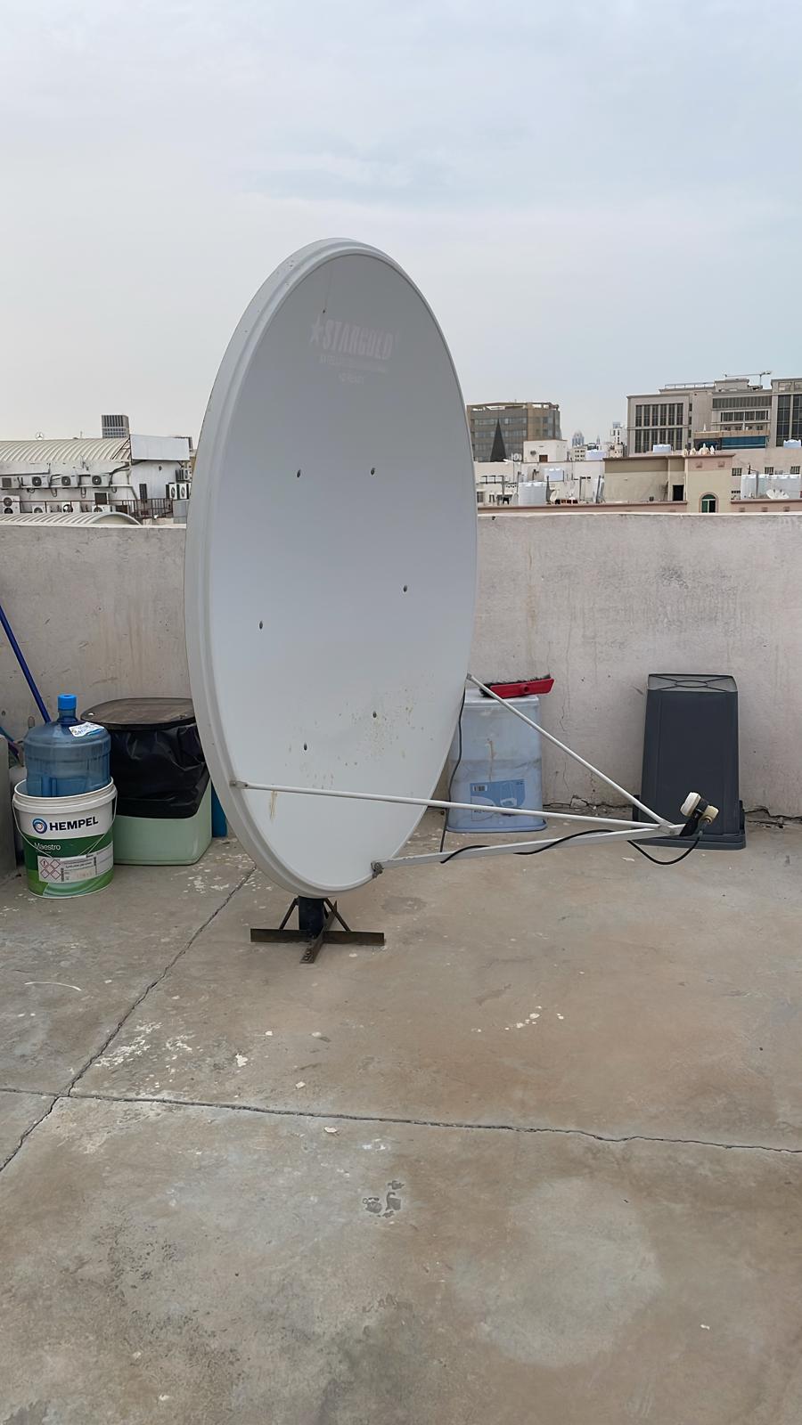 Airtel receiver and dish - Image 2
