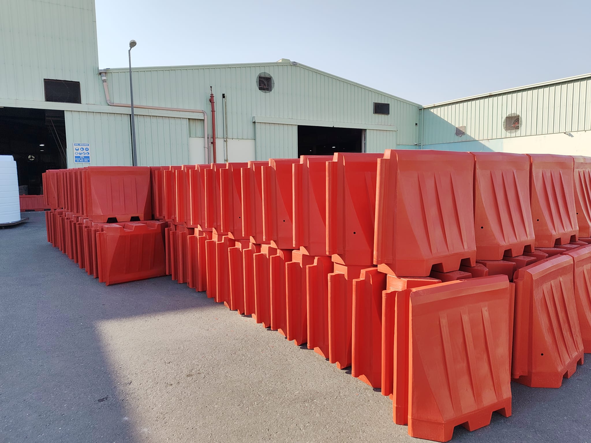 Plastic Safety Road Barrier For Sale In Qatar Directly From Factory - Image 7