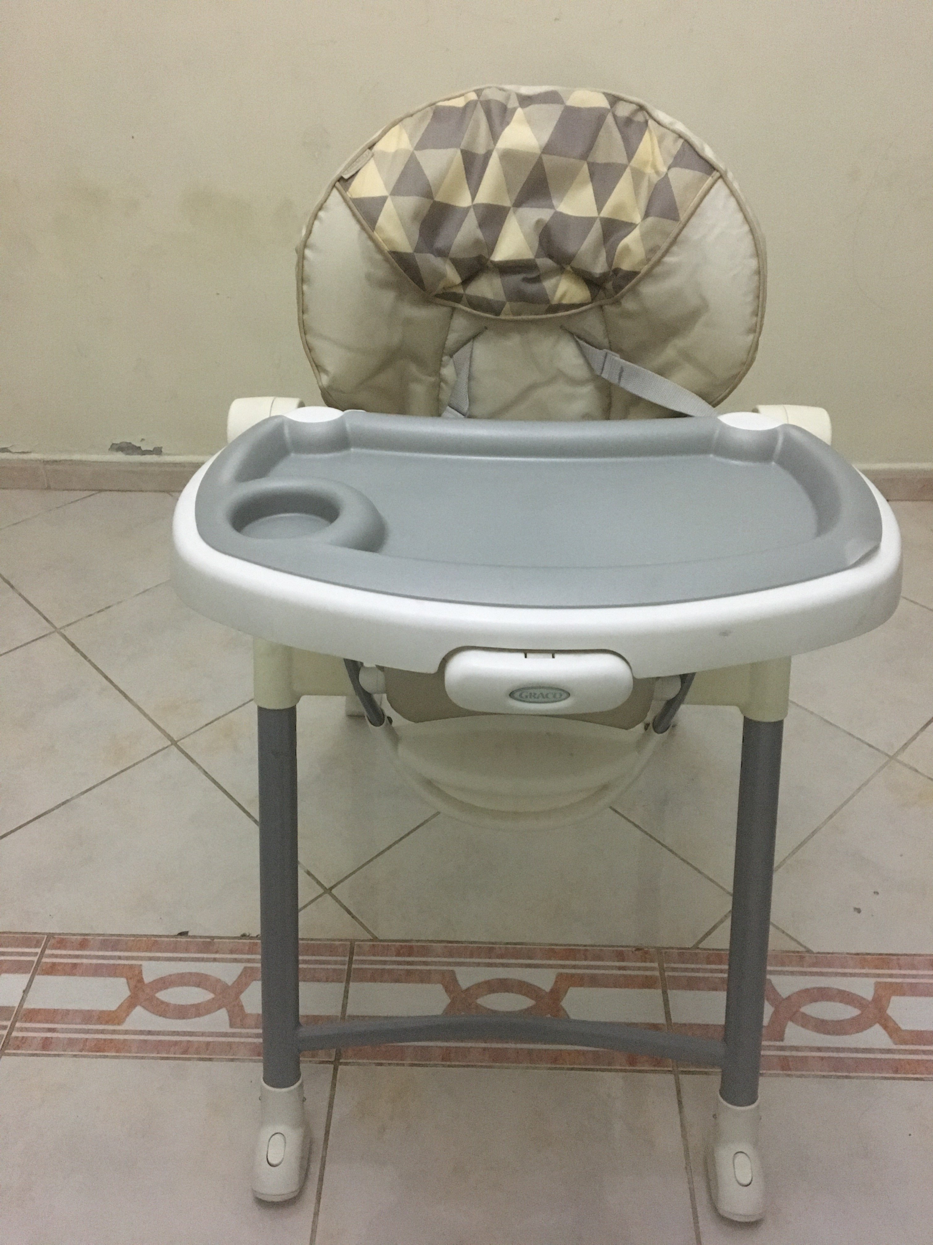 Feeding chair - Image 1