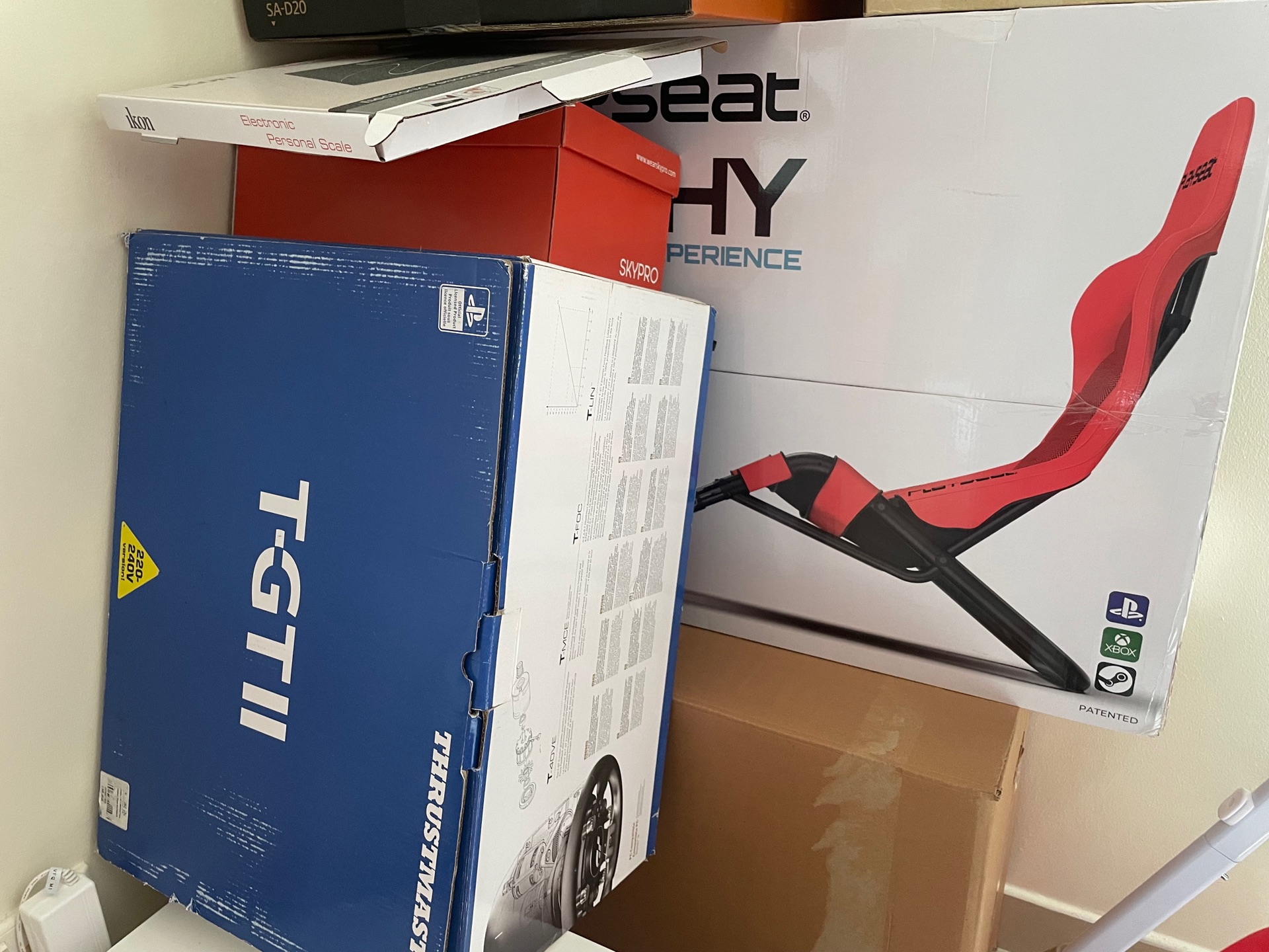 Playseat and TGT 2 wheel - Image 4
