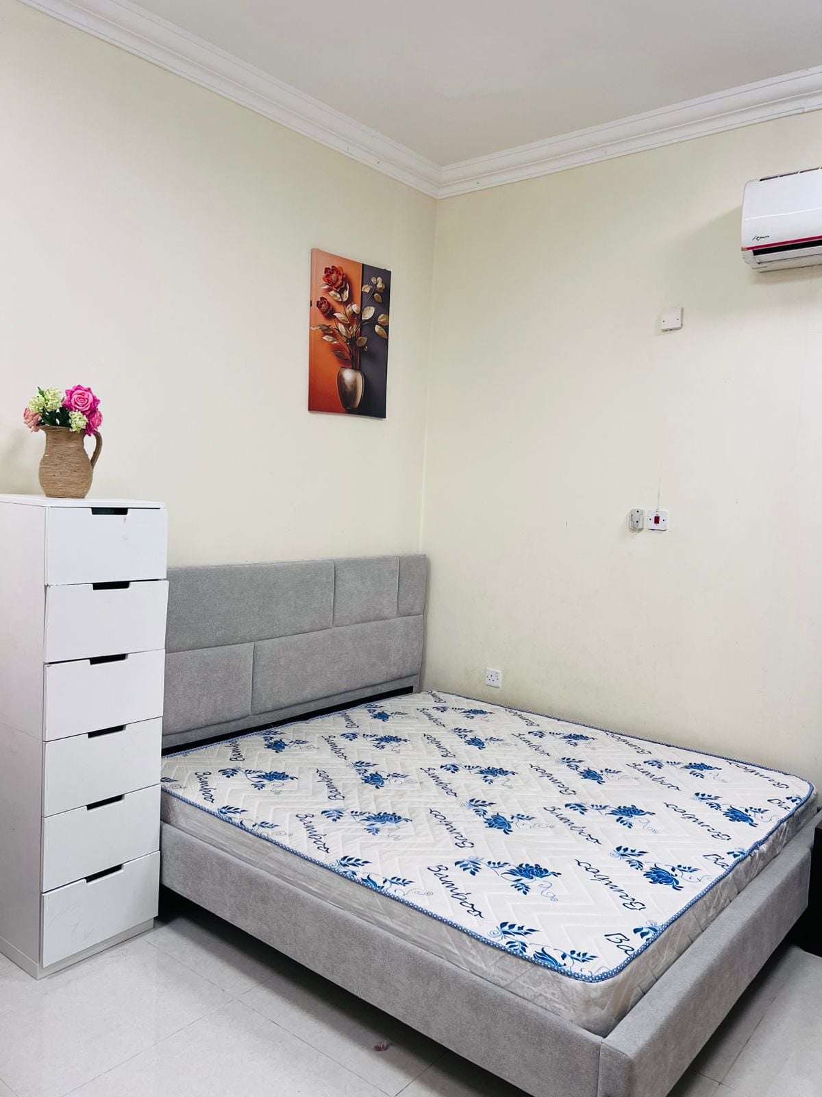 Bed and matress from IKEA - Image 3