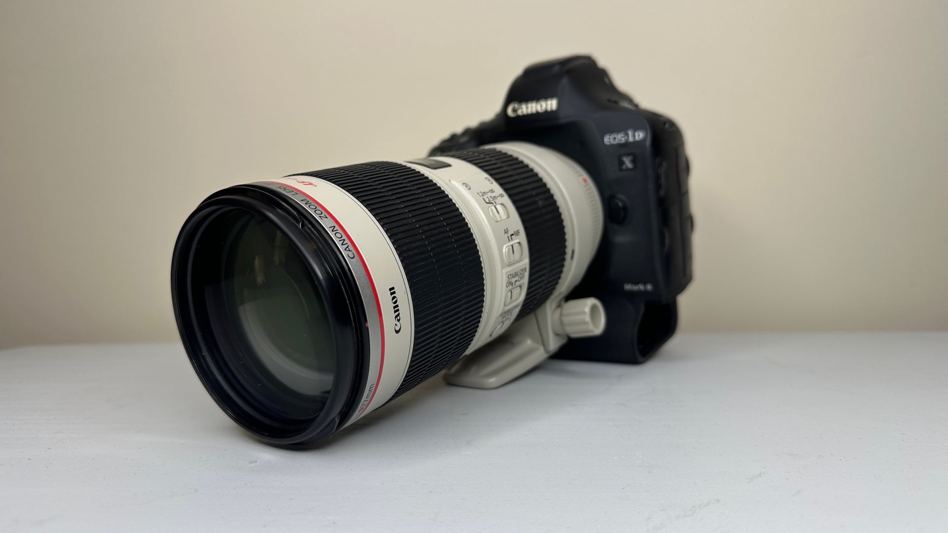 Canon 1DX Mark II + Canon EF 70-200mm f/2.8L IS II Bundle - Image 3