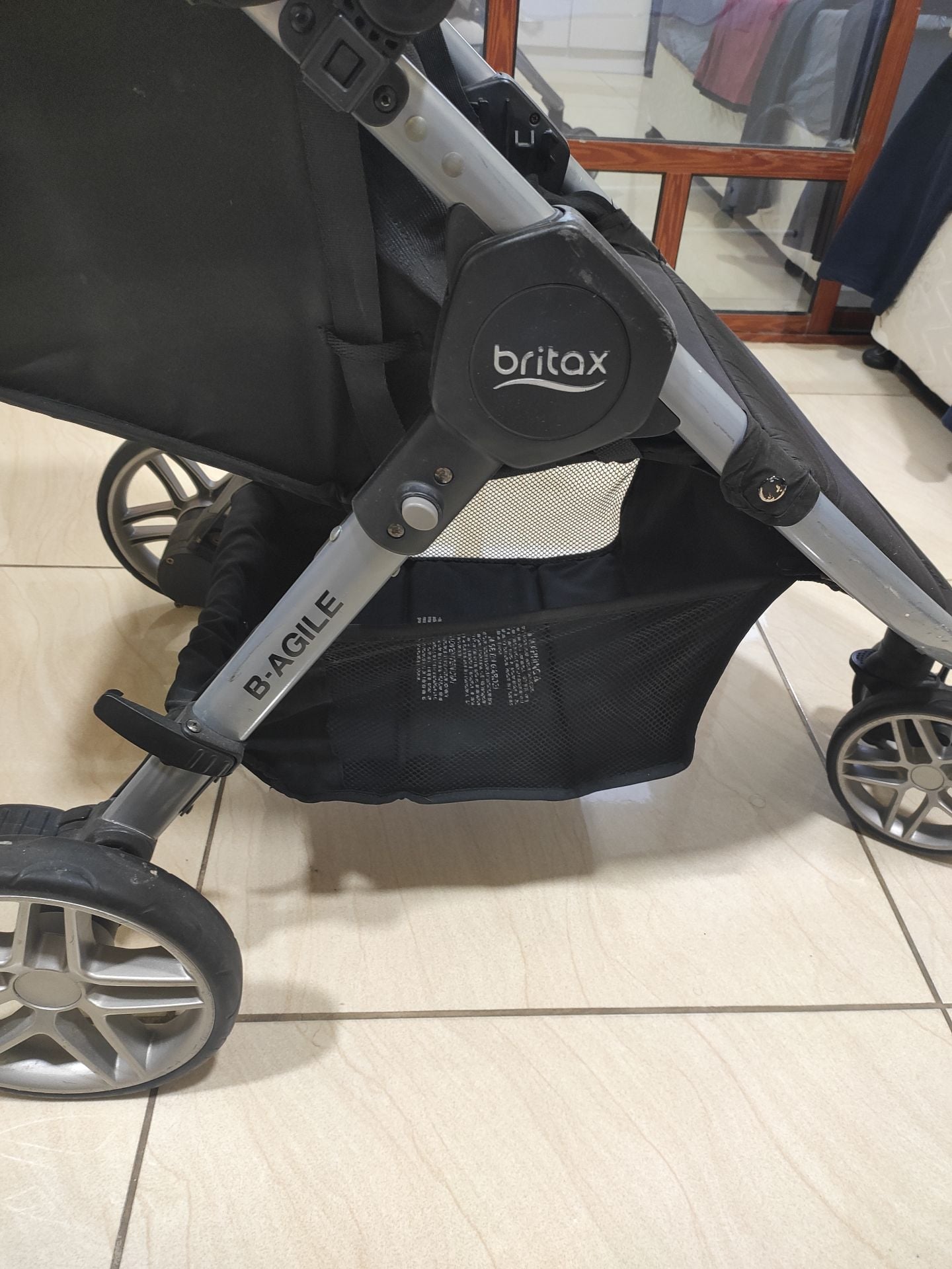 Used Baby Stroller - Comfortable and Reliable - Image 6
