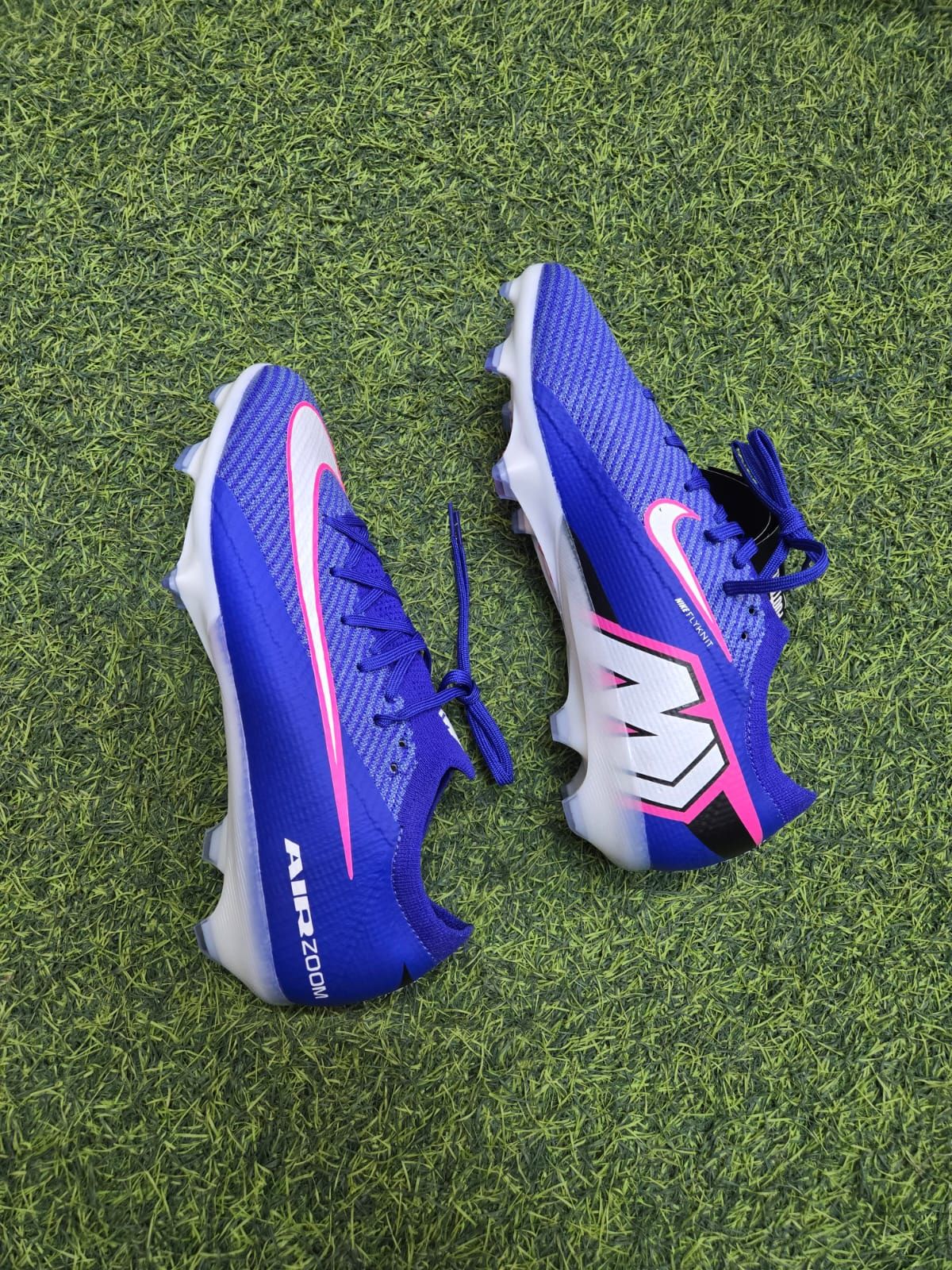 Football shoes for sale - Image 4