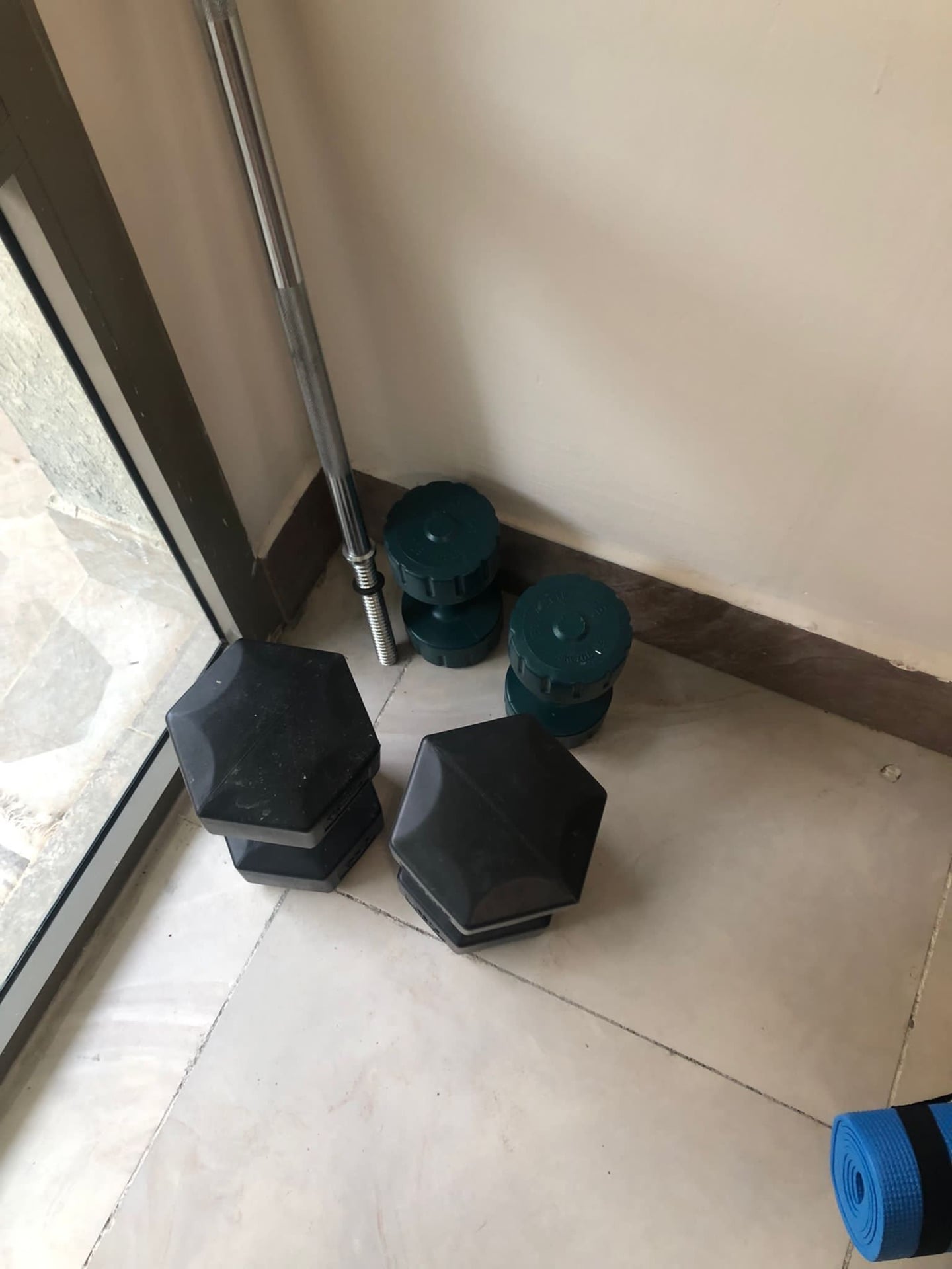 Bar and dumbbells - Image 3