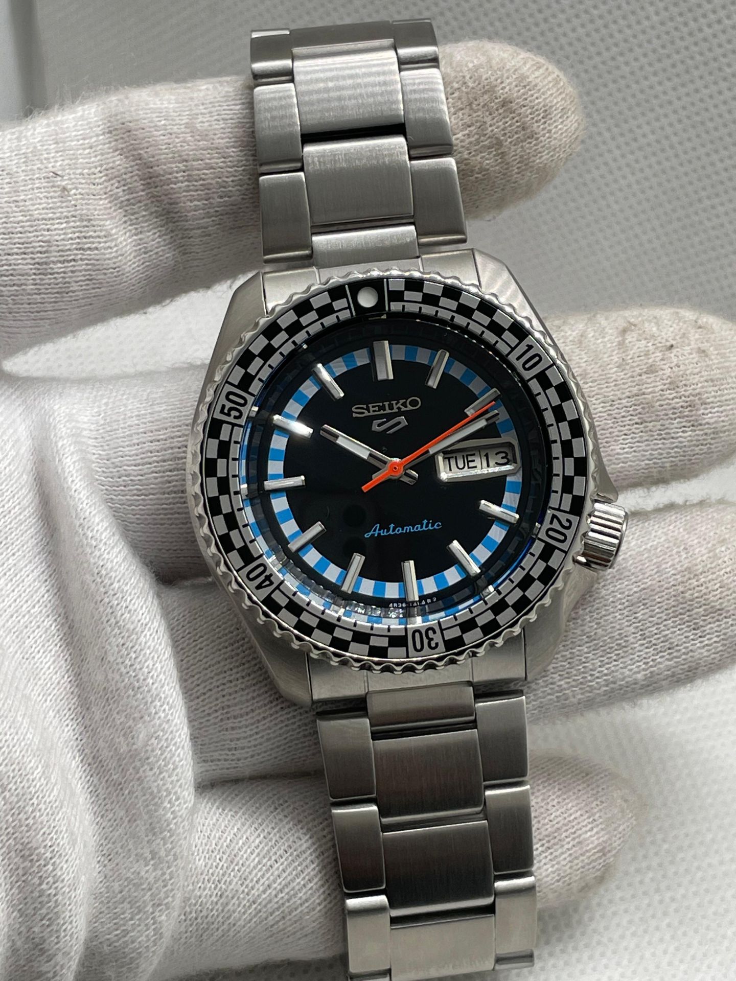 Seiko 5 Sports SKX Special Edition Checkers Flag Black Dial SRPK67K1 Refurbished - Image 3