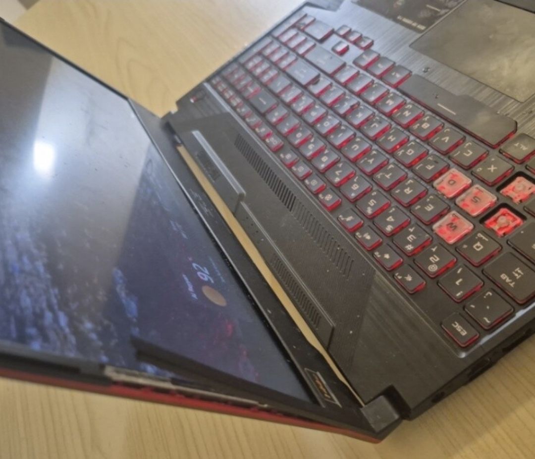 Asus tuf laptop - Image 4