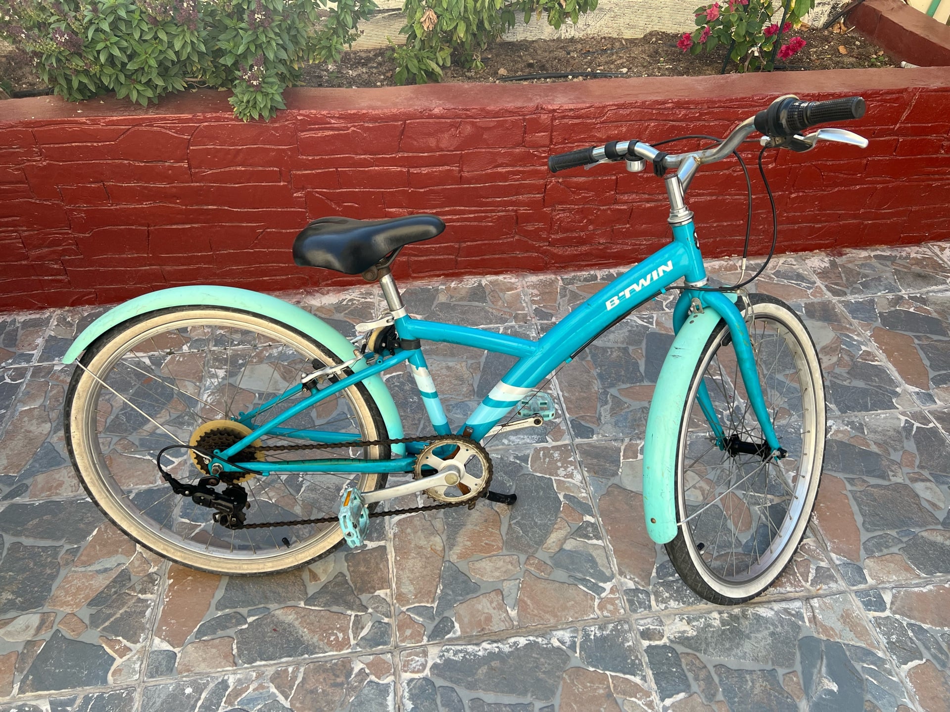 BTWIN bikes and one Roller blades from Decathlon Qatar with helmets - Image 3
