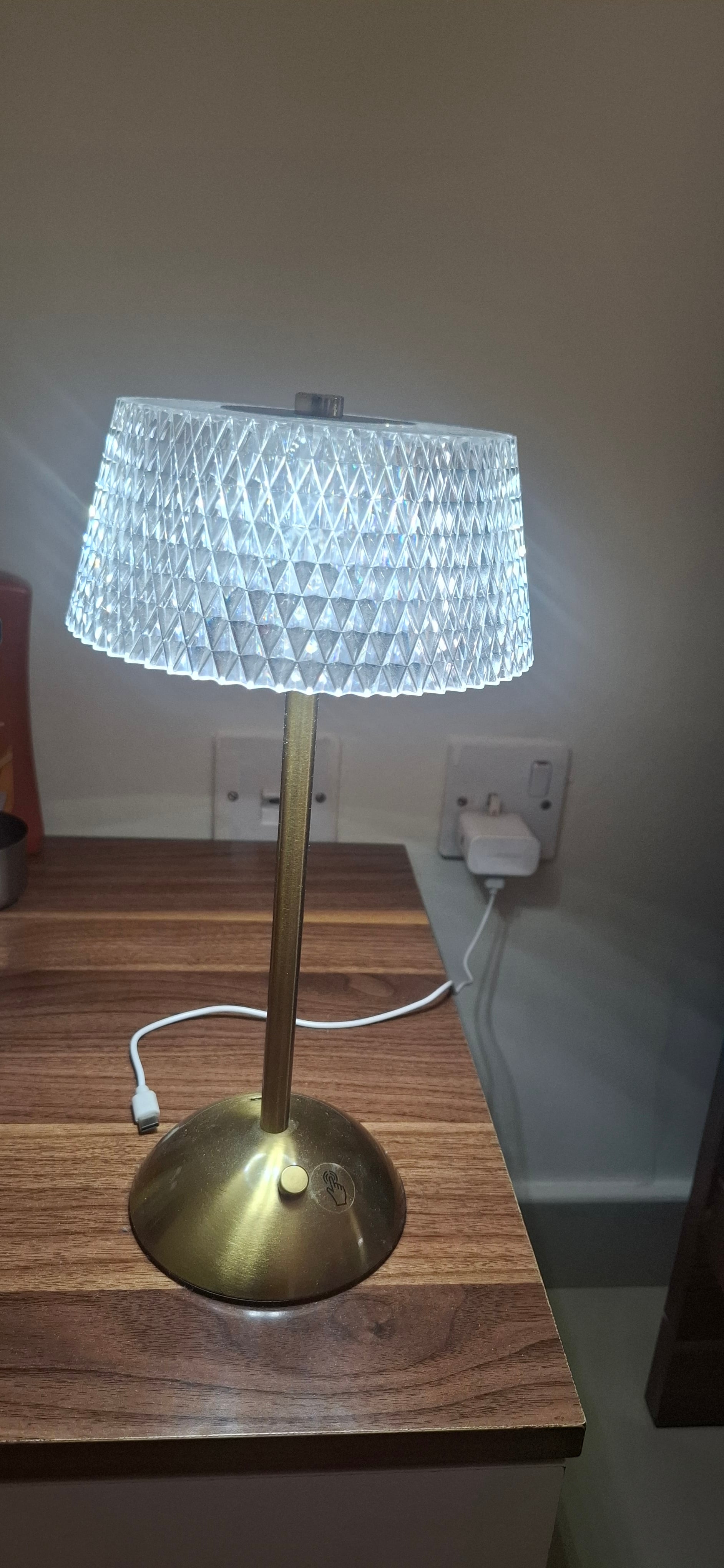 Wireless Table Bed Lamps - Image 1