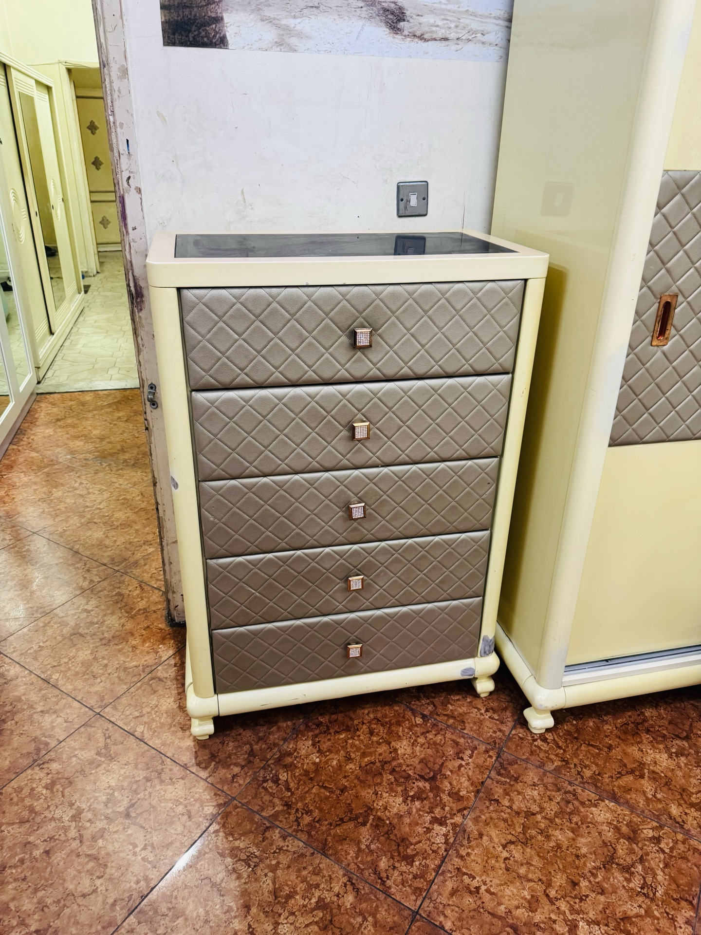 Used bedroom set for sale  - Image 2