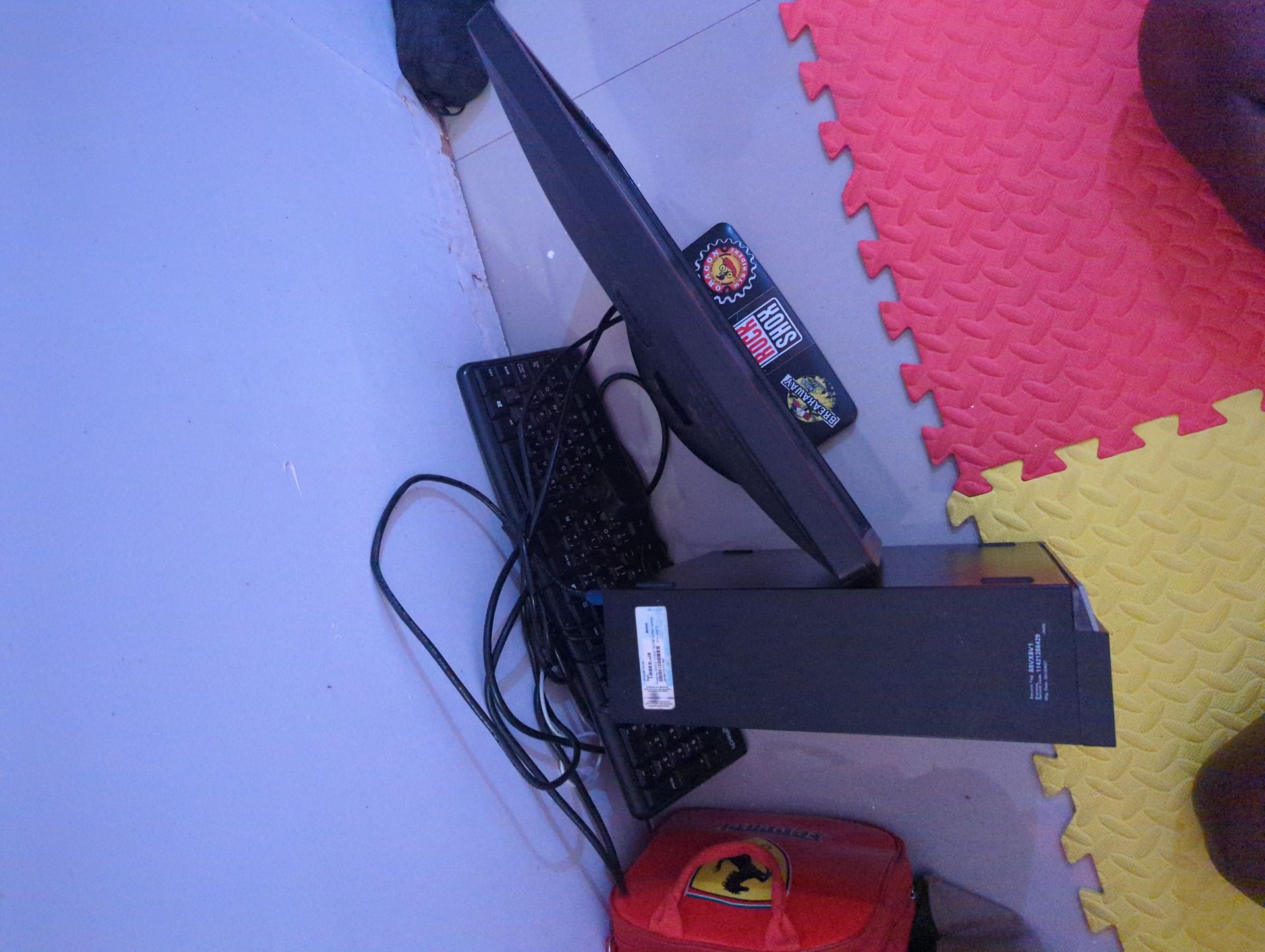 Dell computer  - Image 4