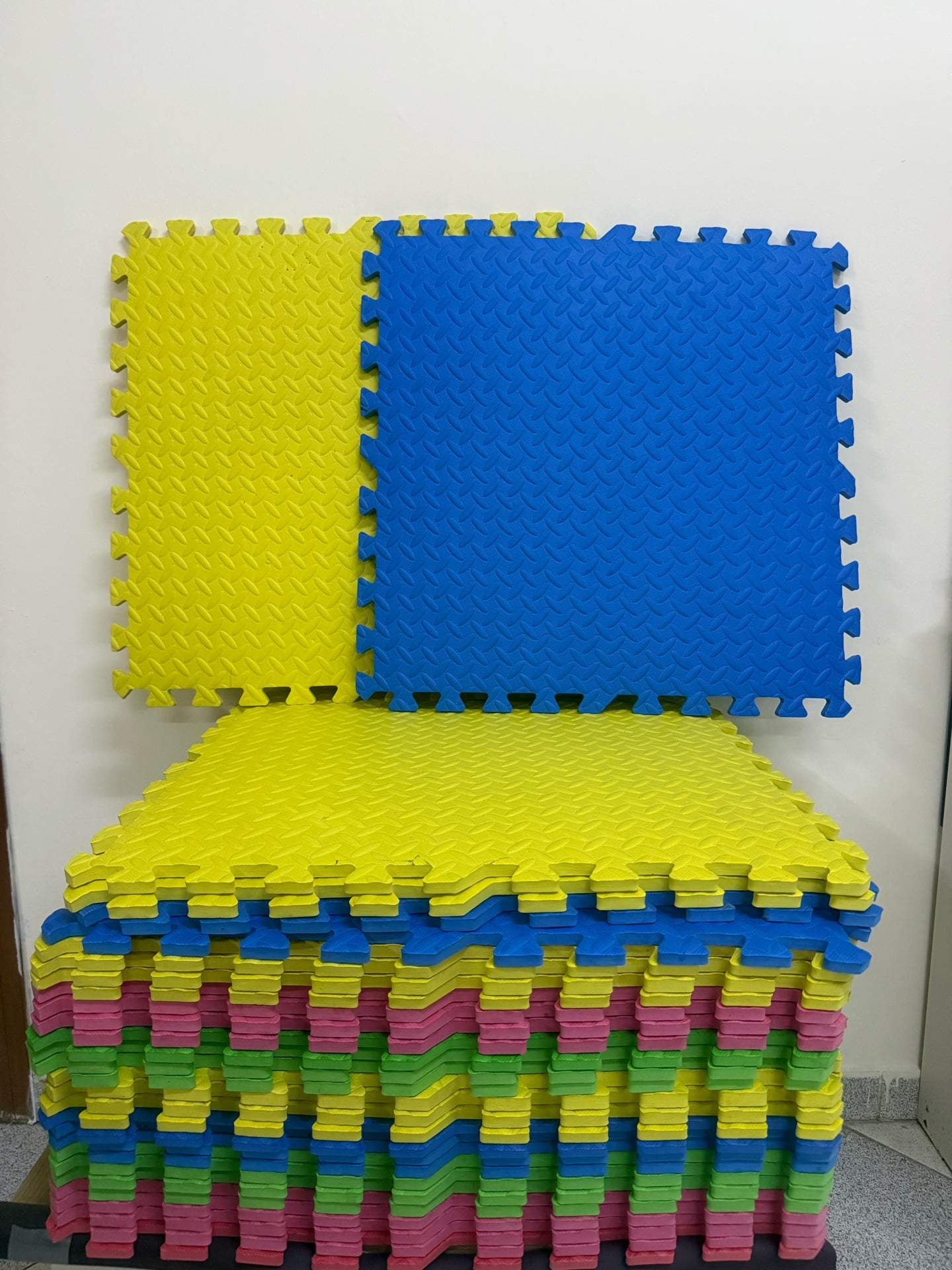 🔥 Moving Out Sale – Kids Playing Mats + Musical Walker + Baby Bathtub 🔥 - Image 1