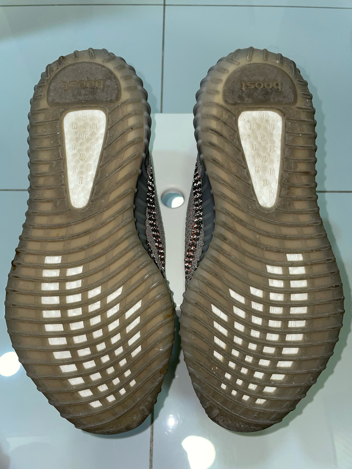 Yeezy boost - Image 3