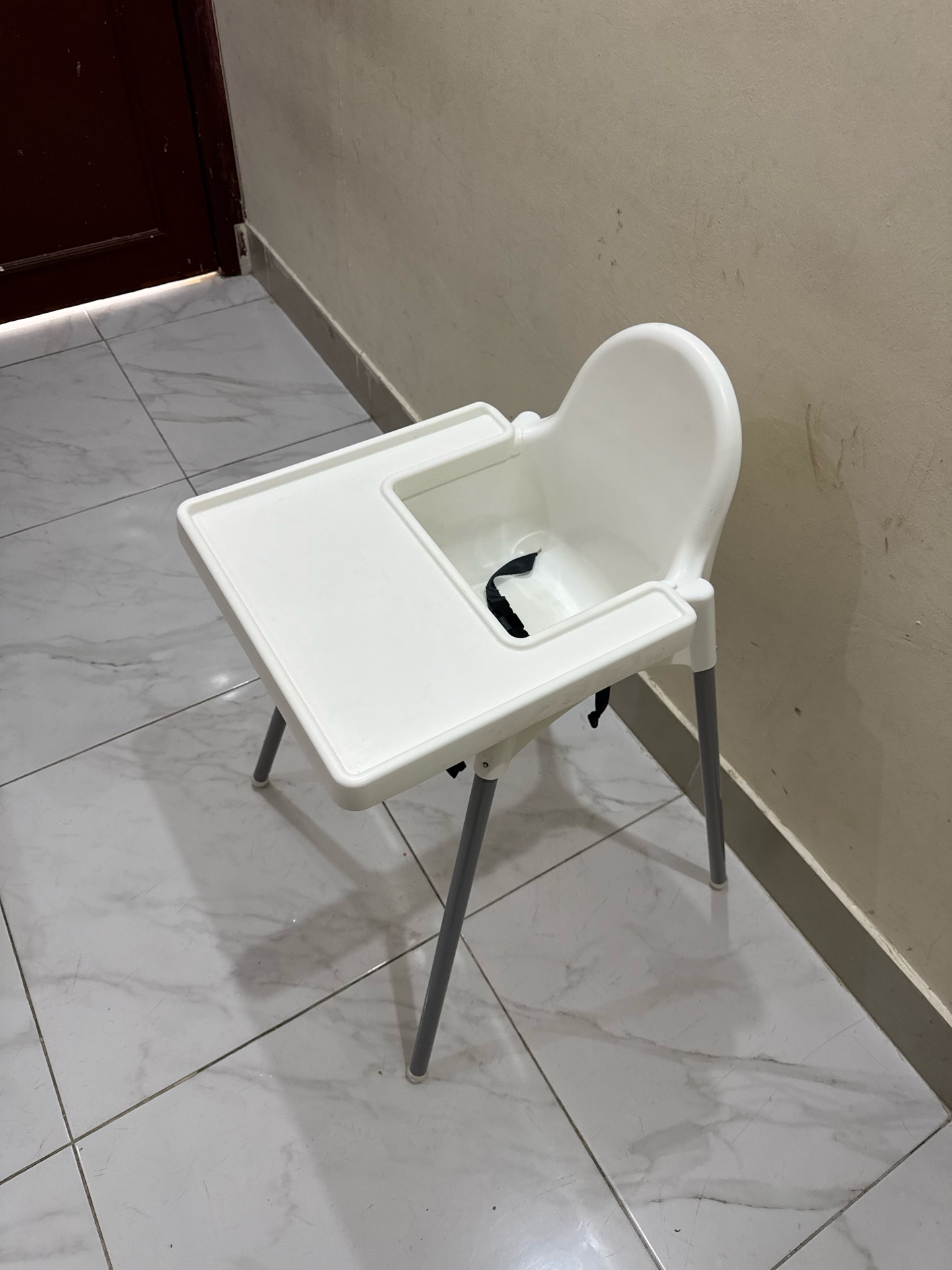 Ikea baby high chair with tray / feeding chair - Image 5