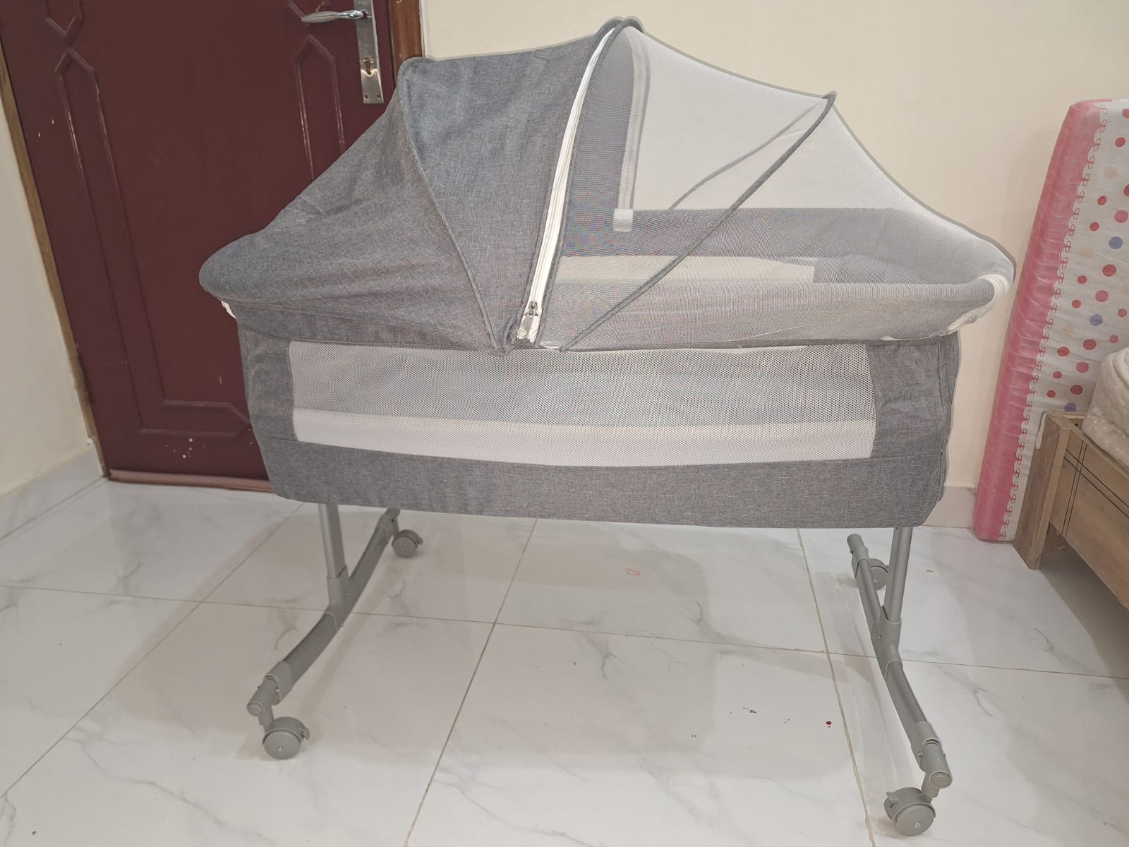 Baby Craddle in Mint Condition for Urgent Sale - Image 1