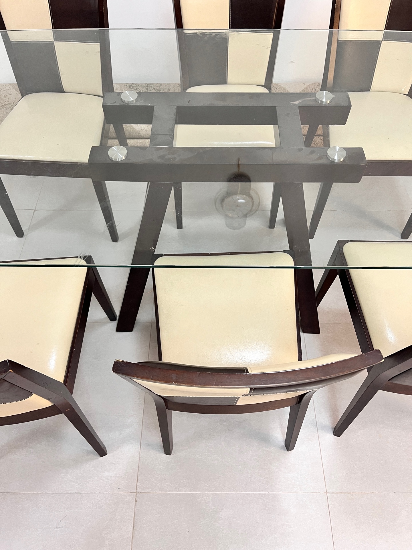 6 seat dinning table with chair - Image 1