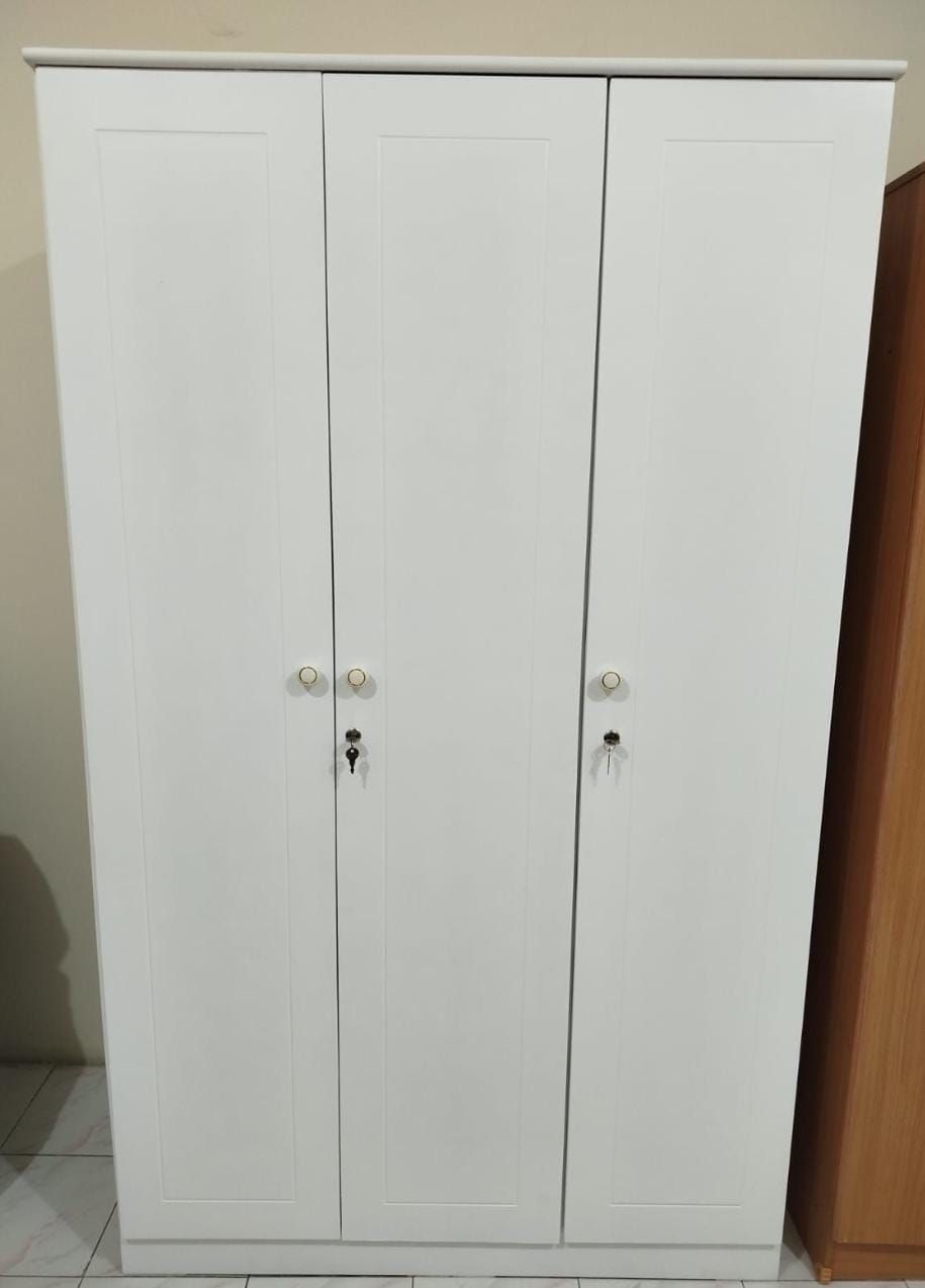 New wardrobe & cupboard - Image 2