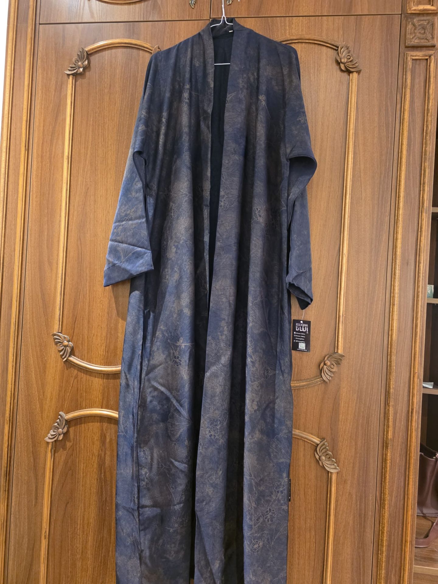 Brand new abayas for sale. Size 58 - Image 7