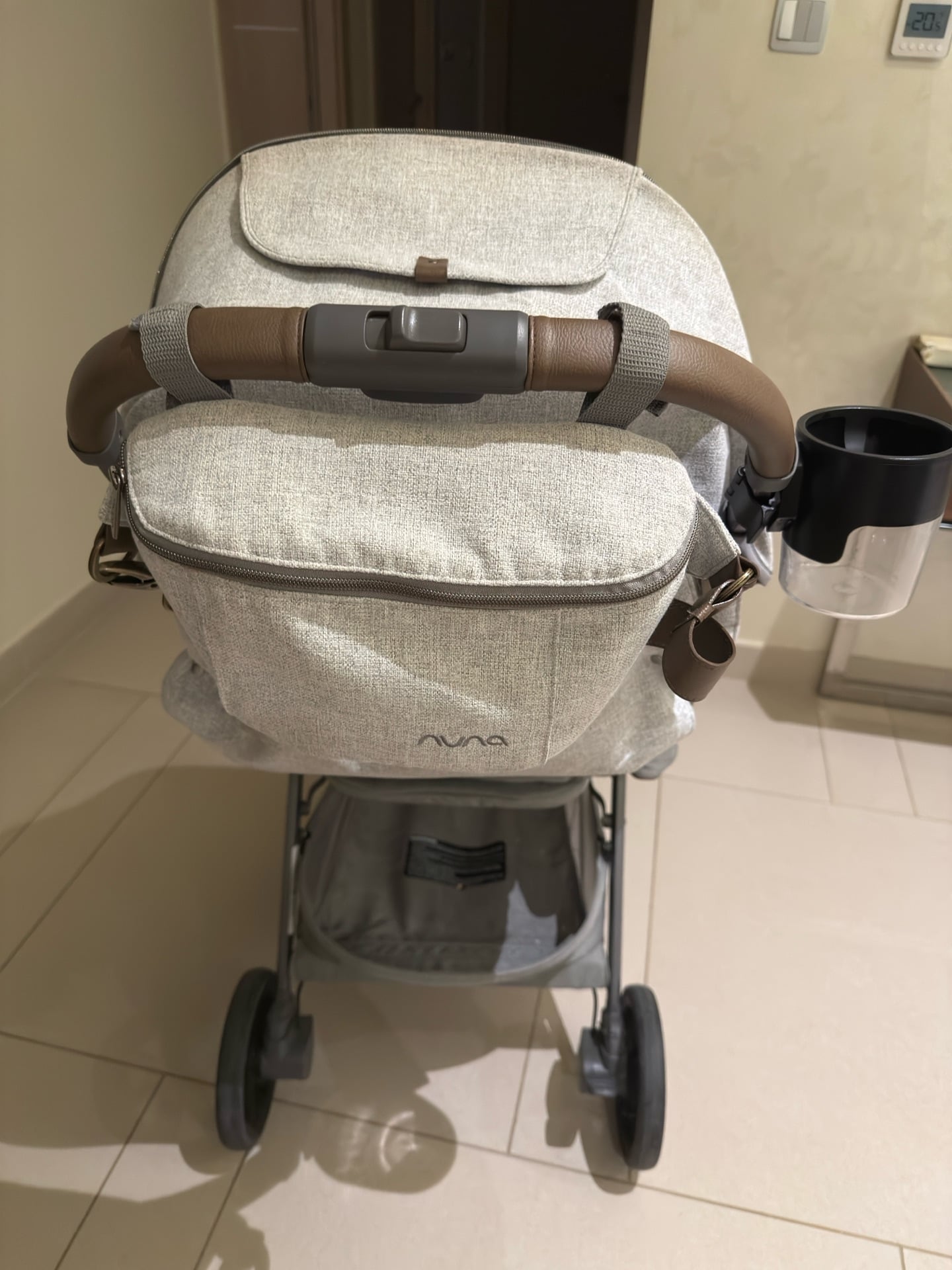 Combo stroller with carseat - Image 5