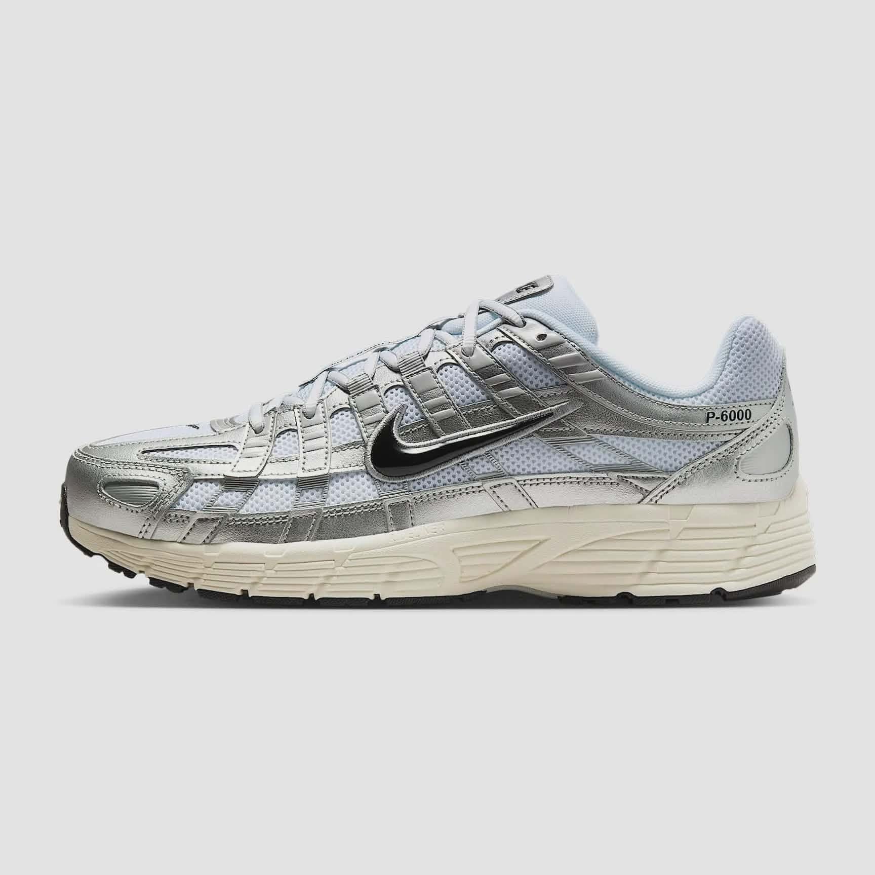 Nike Sports Shoe - Image 4