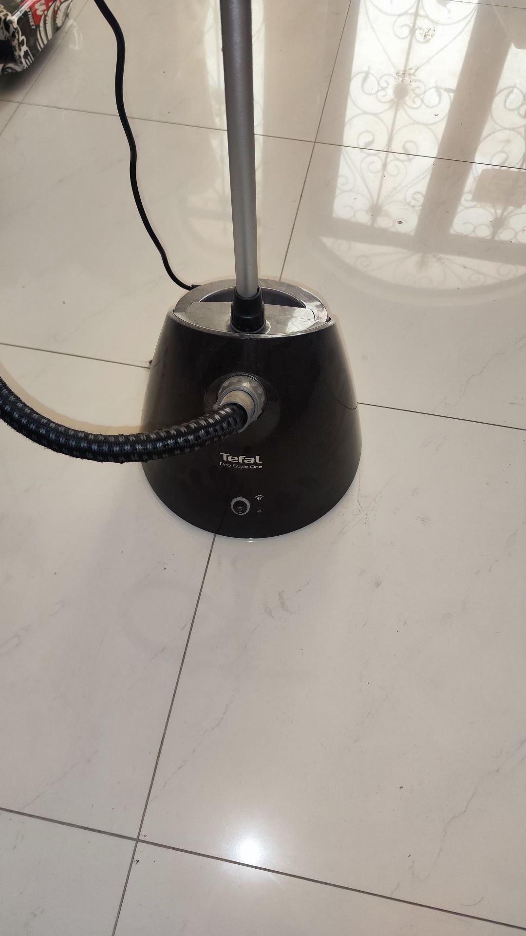 Tefal Standing Garment Steamer – Perfect Condition - Image 4