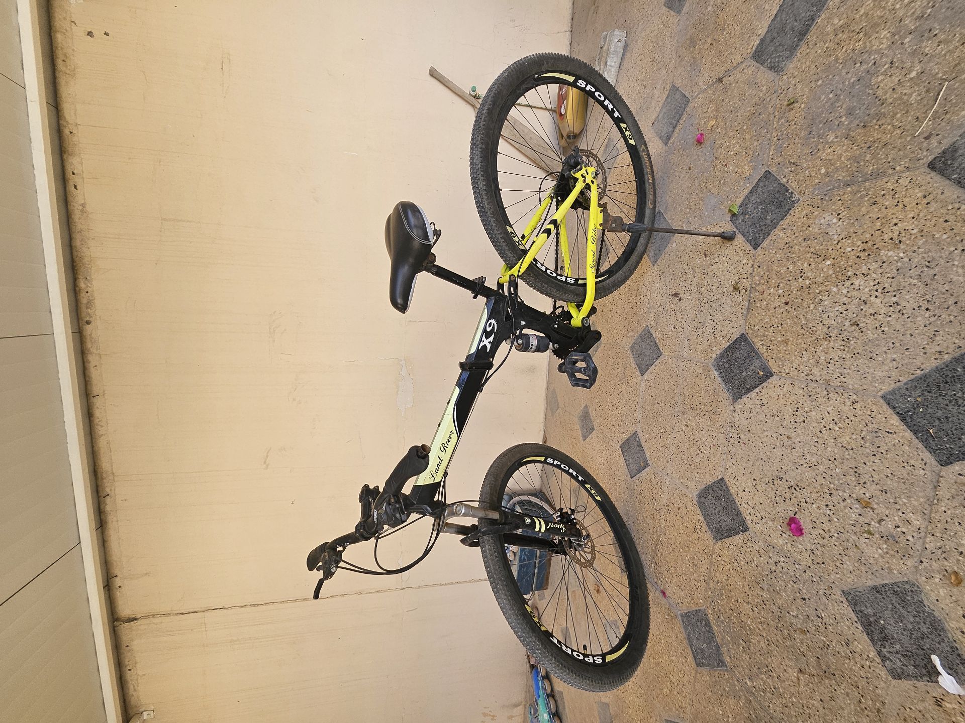 Land Rover X9 Folding Mountain Bike - Image 2