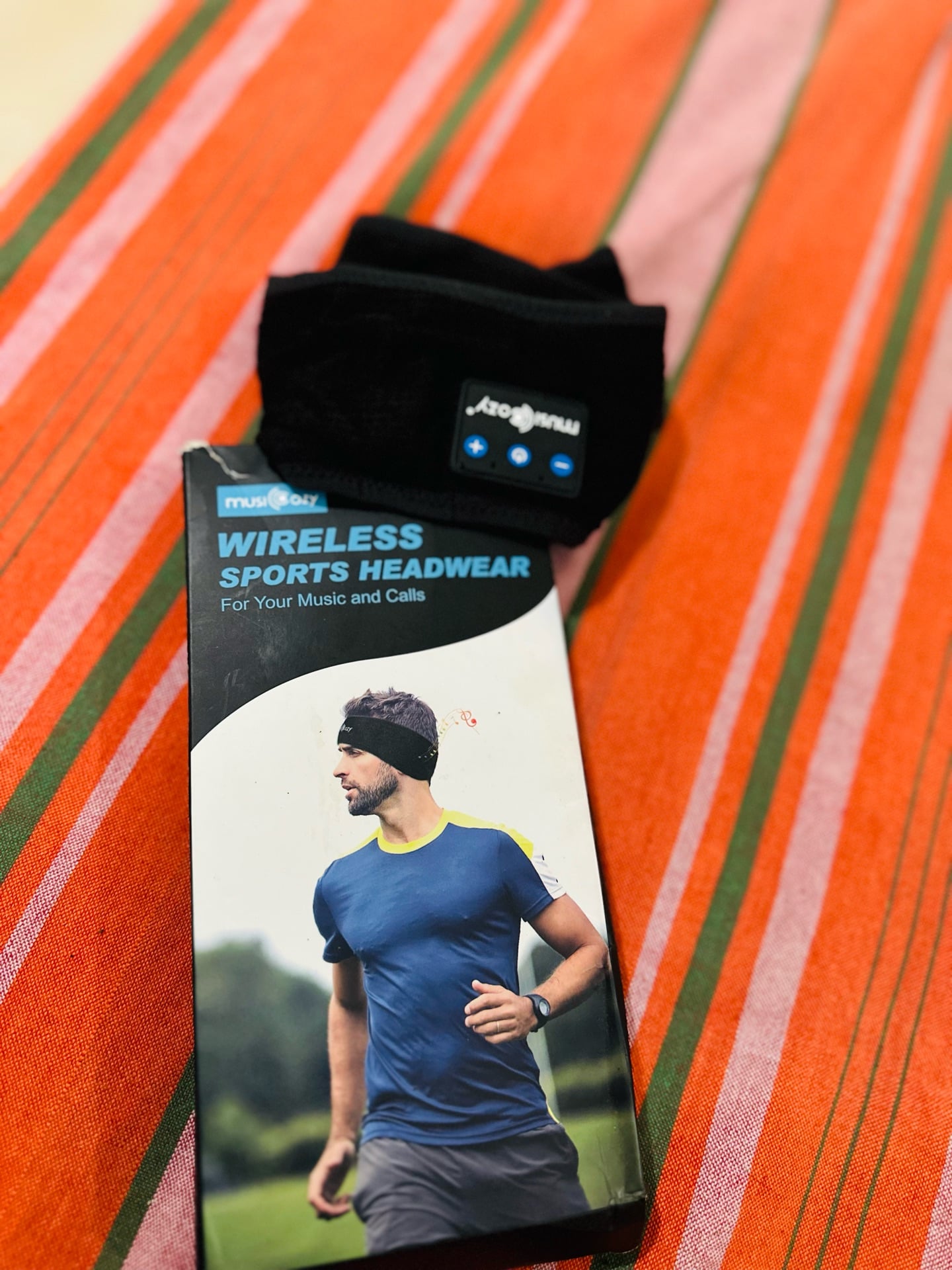 The MUSICOZY Wireless Sports Headband - Image 1