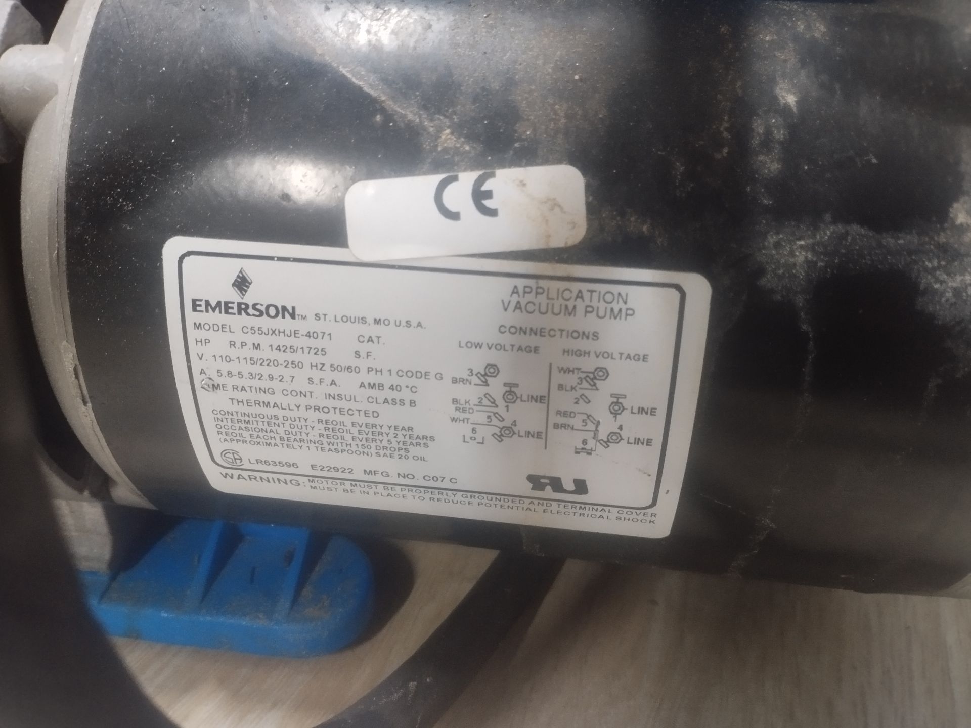 Vaccum pump - Image 2