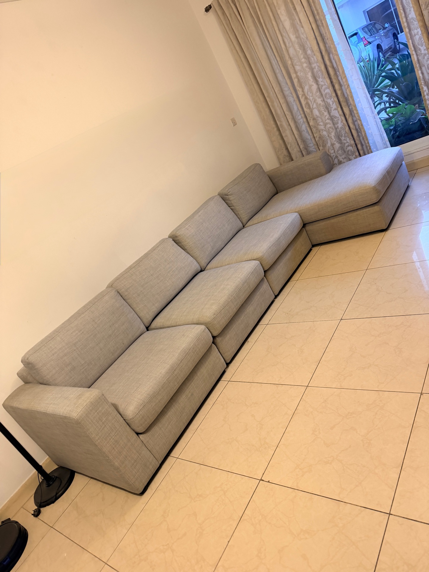 L shaped sofa - Image 1