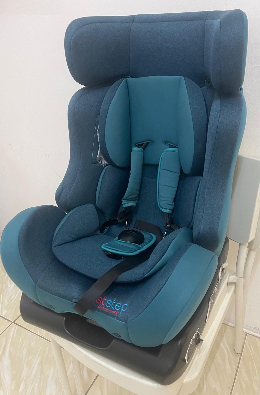 Car Seat - Image 3