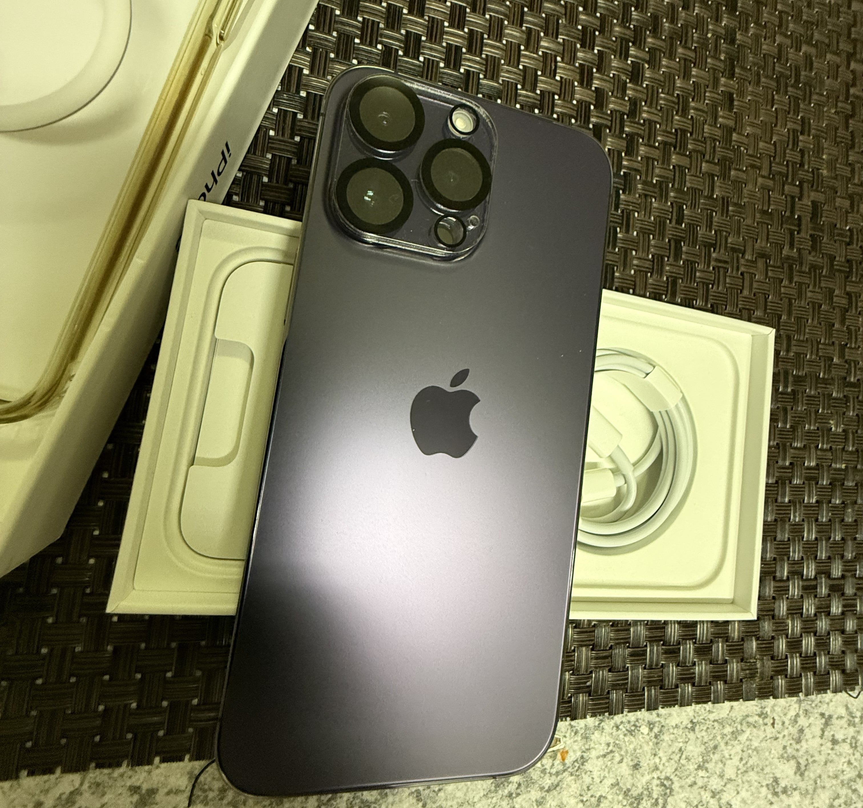 آيفون 14 برو ماكس – أرجواني غامق، 256GB - Image 6