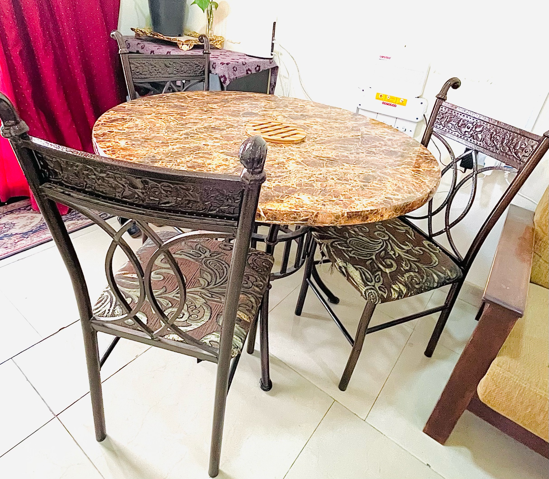 Dining Table with 3 chairs  - Image 3