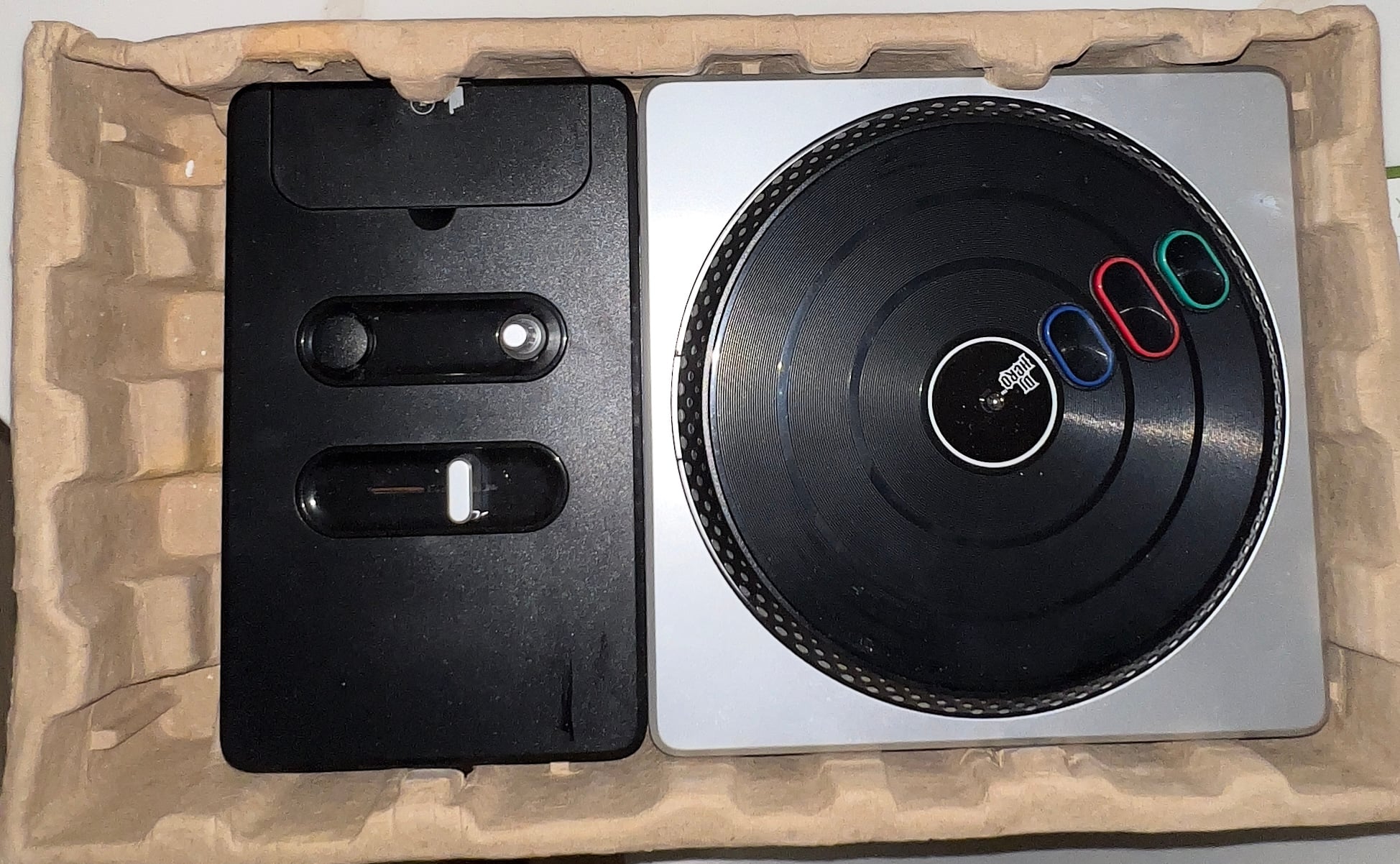 DJ Hero 2 Xbox 360 - Image 3