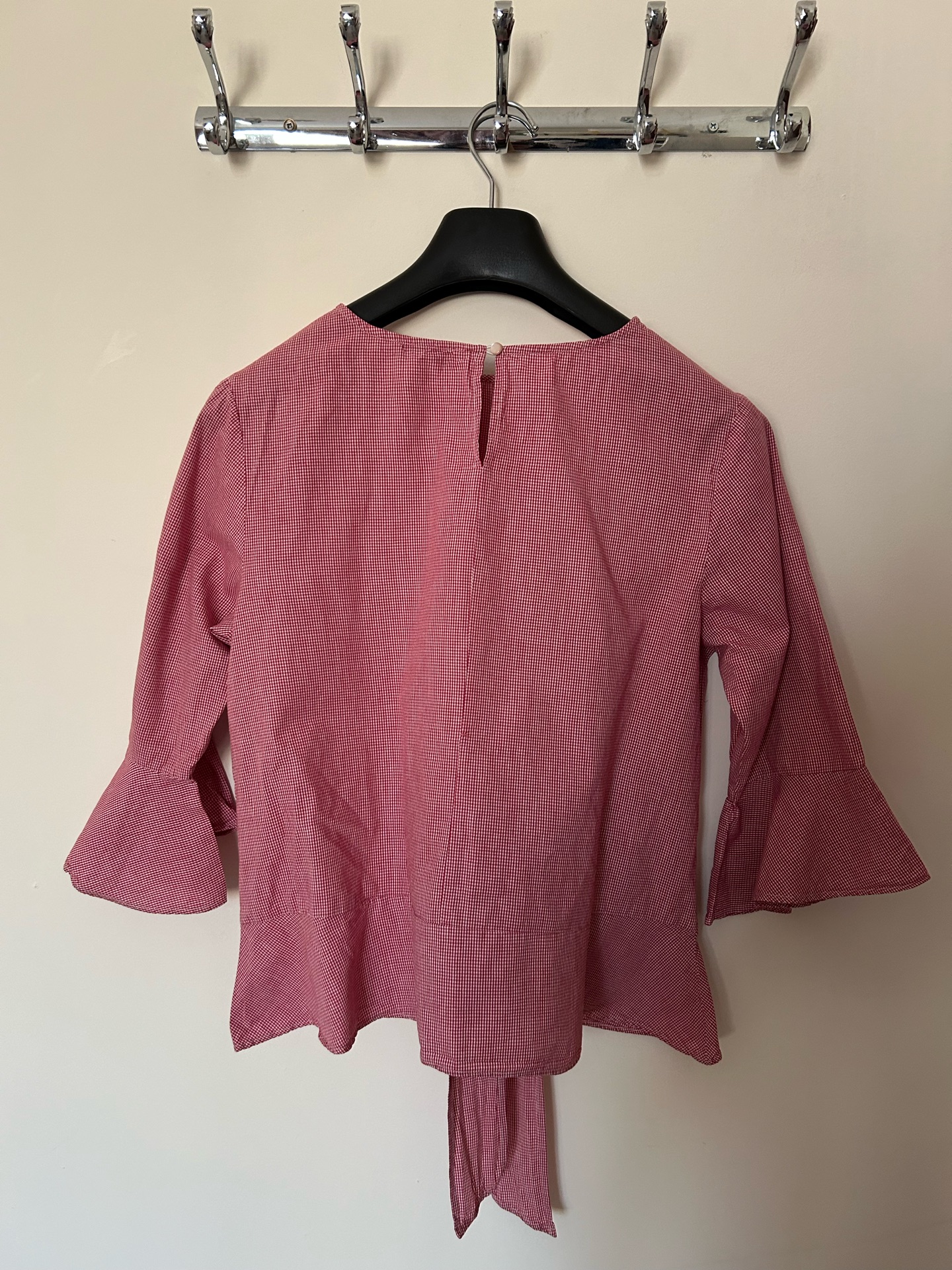 Blouses and T-shirts - Image 10