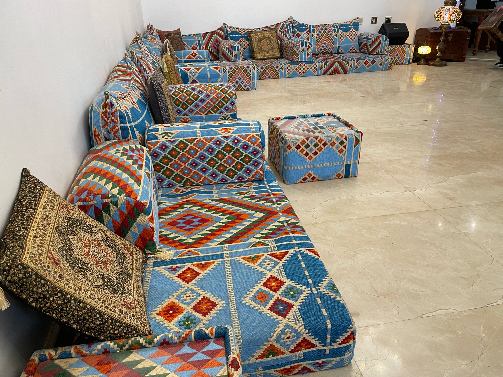 Beautiful Moroccan Salon - Image 2