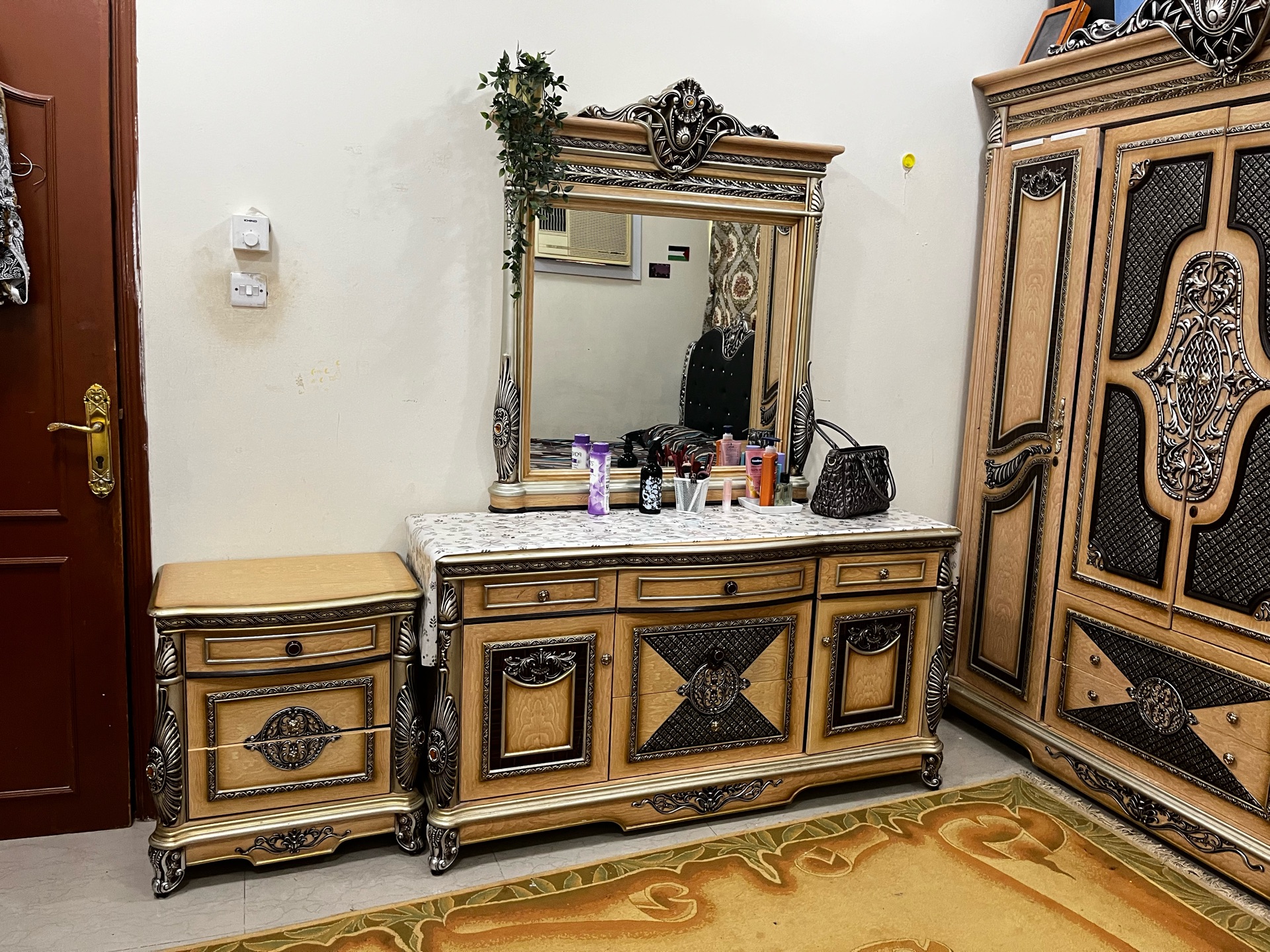 Bedroom room furniture set URGENT SALE!! - Image 9