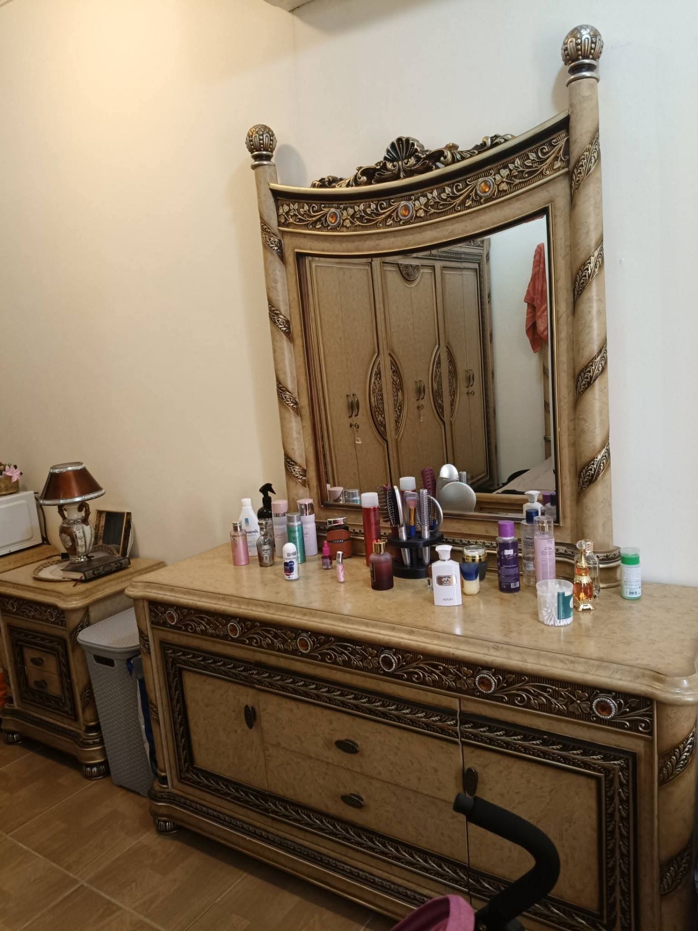 Full bedroom for sale  - Image 3