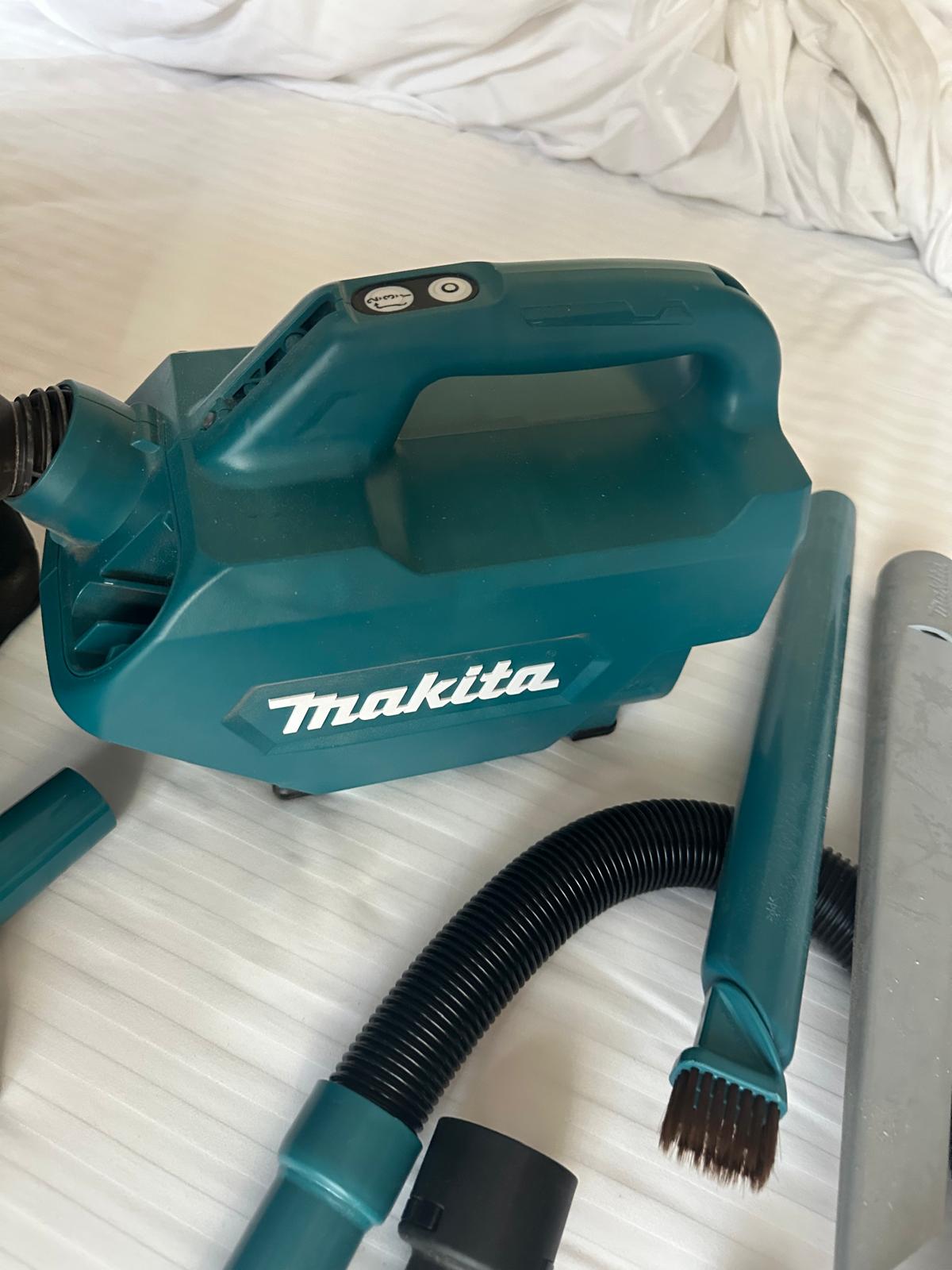 Brand new condition Makita Vacuum Cleaner with Bag - Image 3