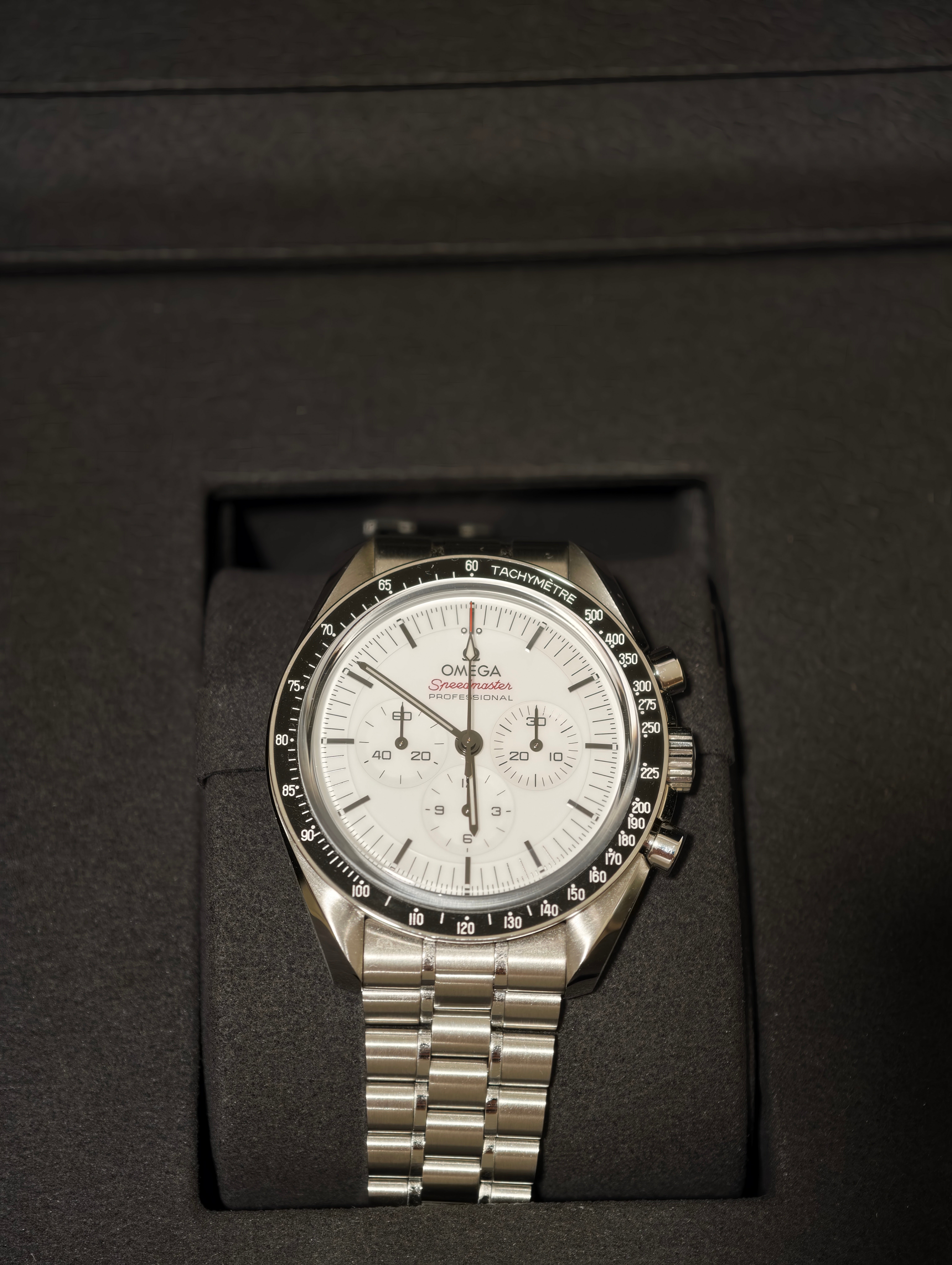 Like New Omega Speedmaster Moonwatch Professional  310.30.42.50.04.001