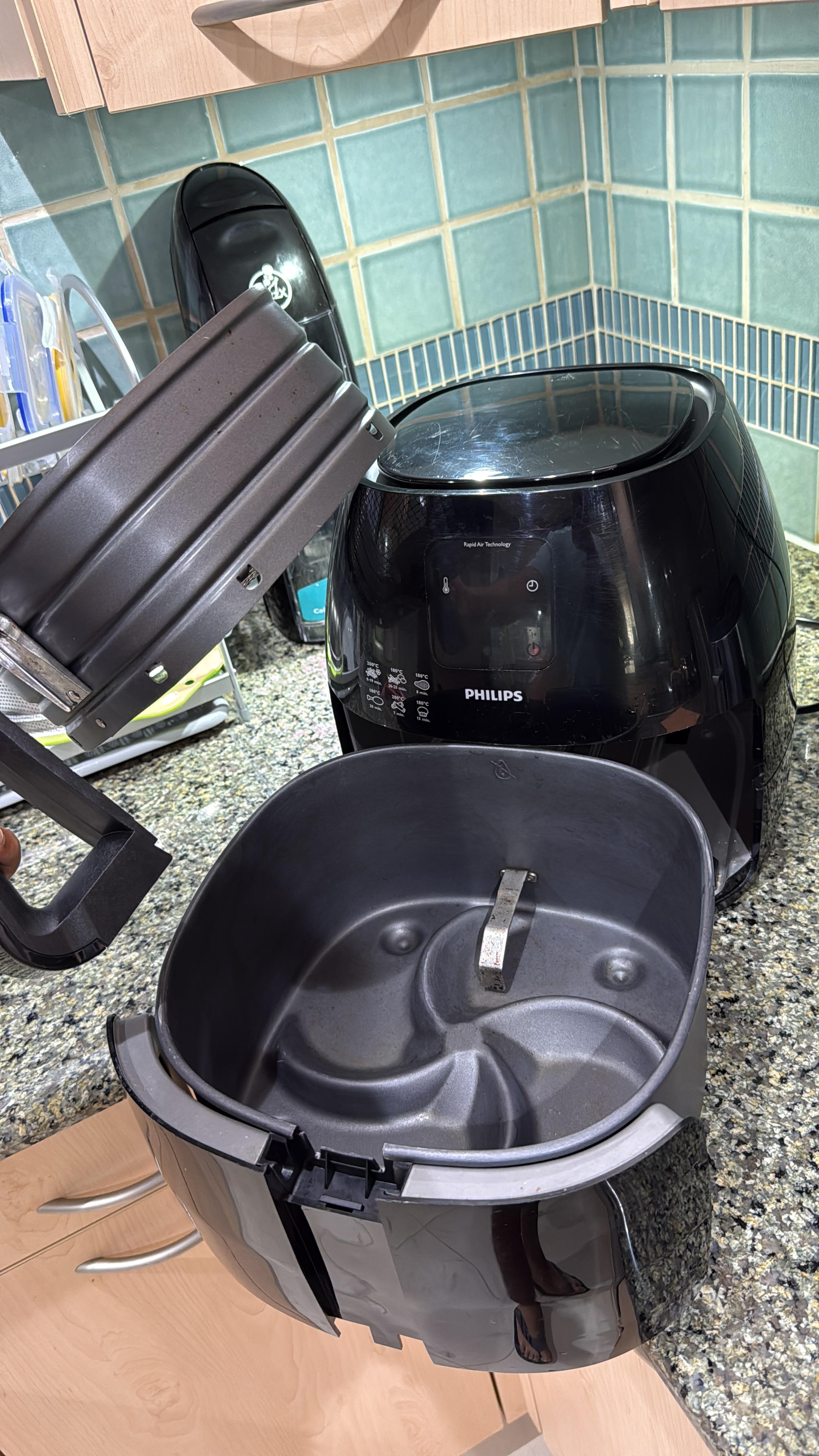 Philips Airfryer – Rapid Air Technology – Excellent Condition - Image 2
