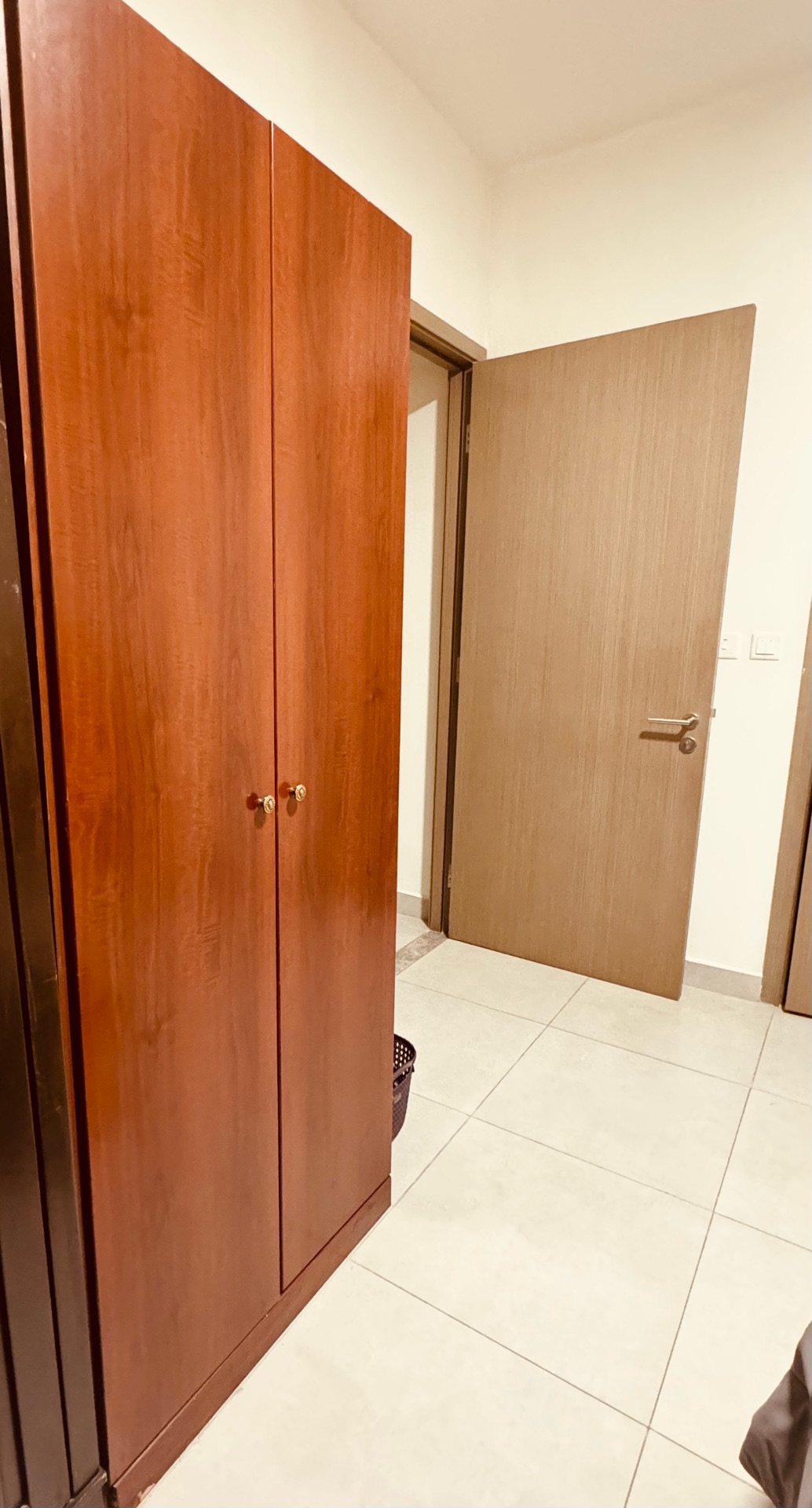 Nice wardrobe - Image 5