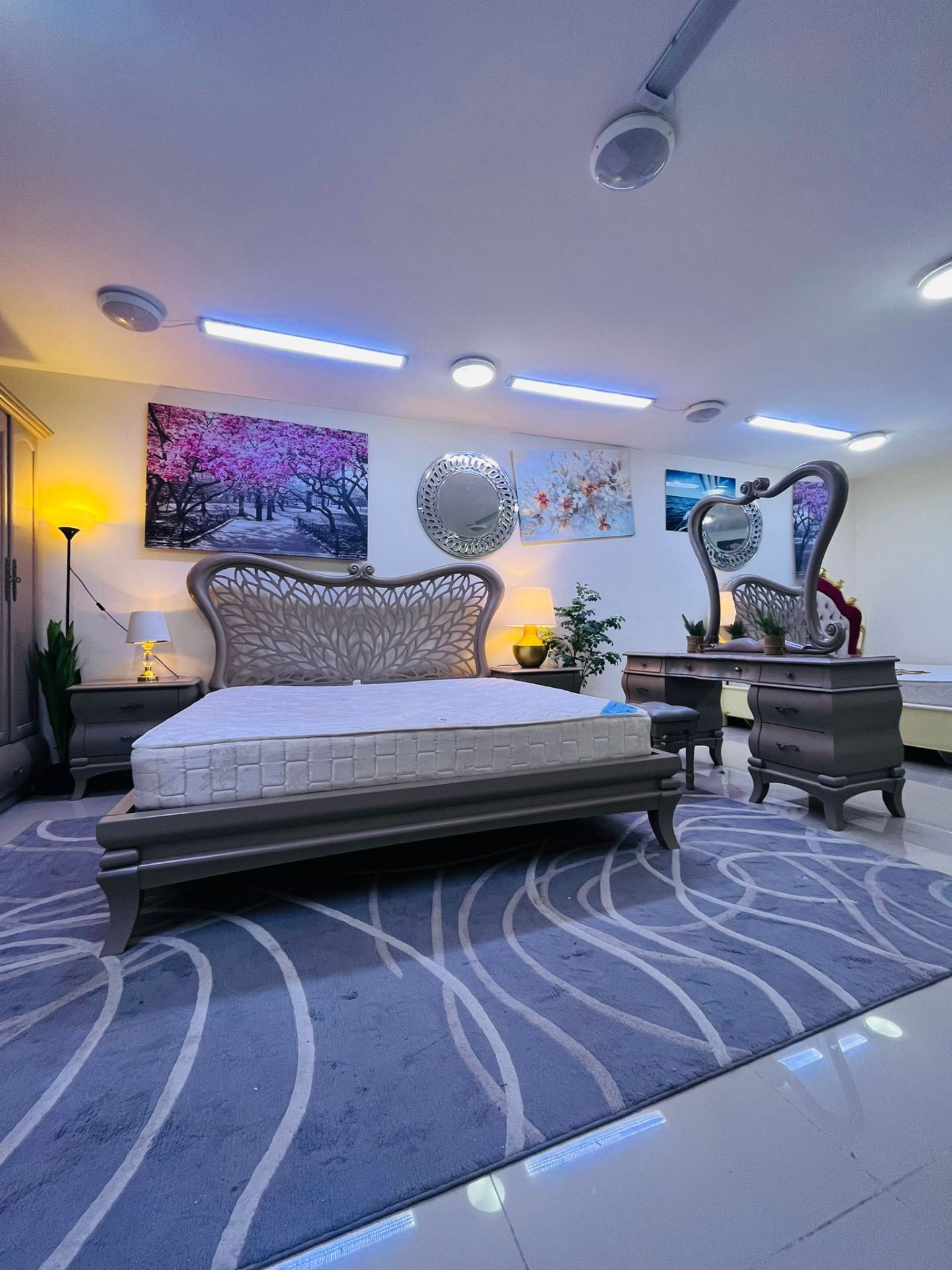 Full bedroom set - Image 3