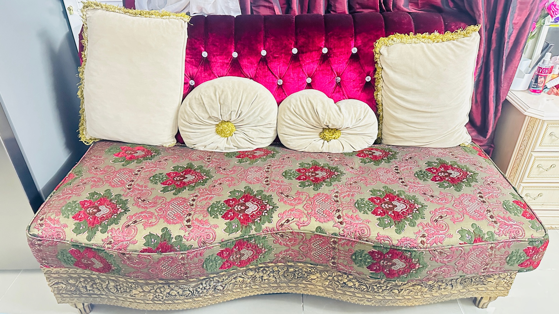 Sofa for sale - Image 1
