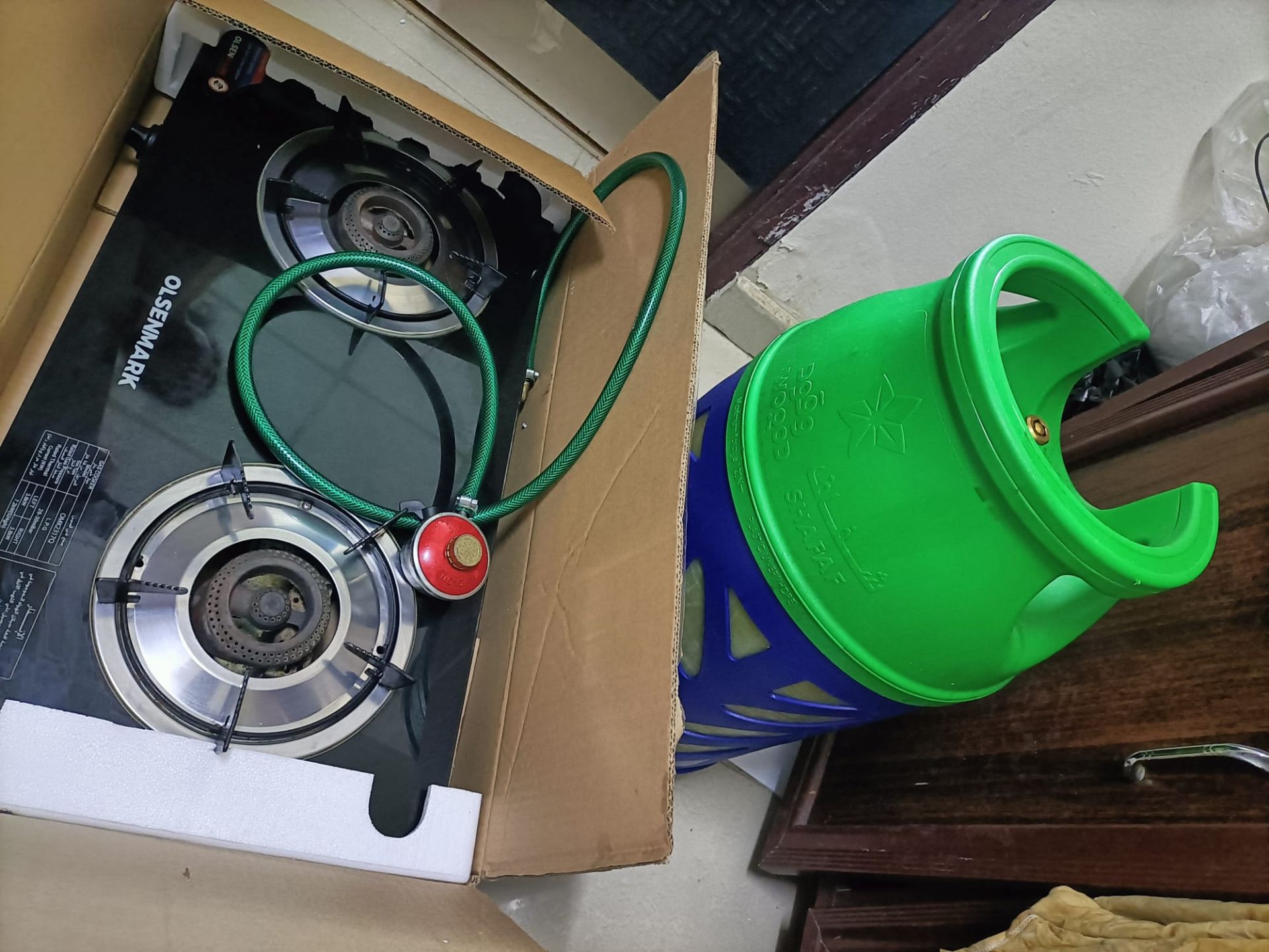 Gas stave, regulator and cylinder - Image 2