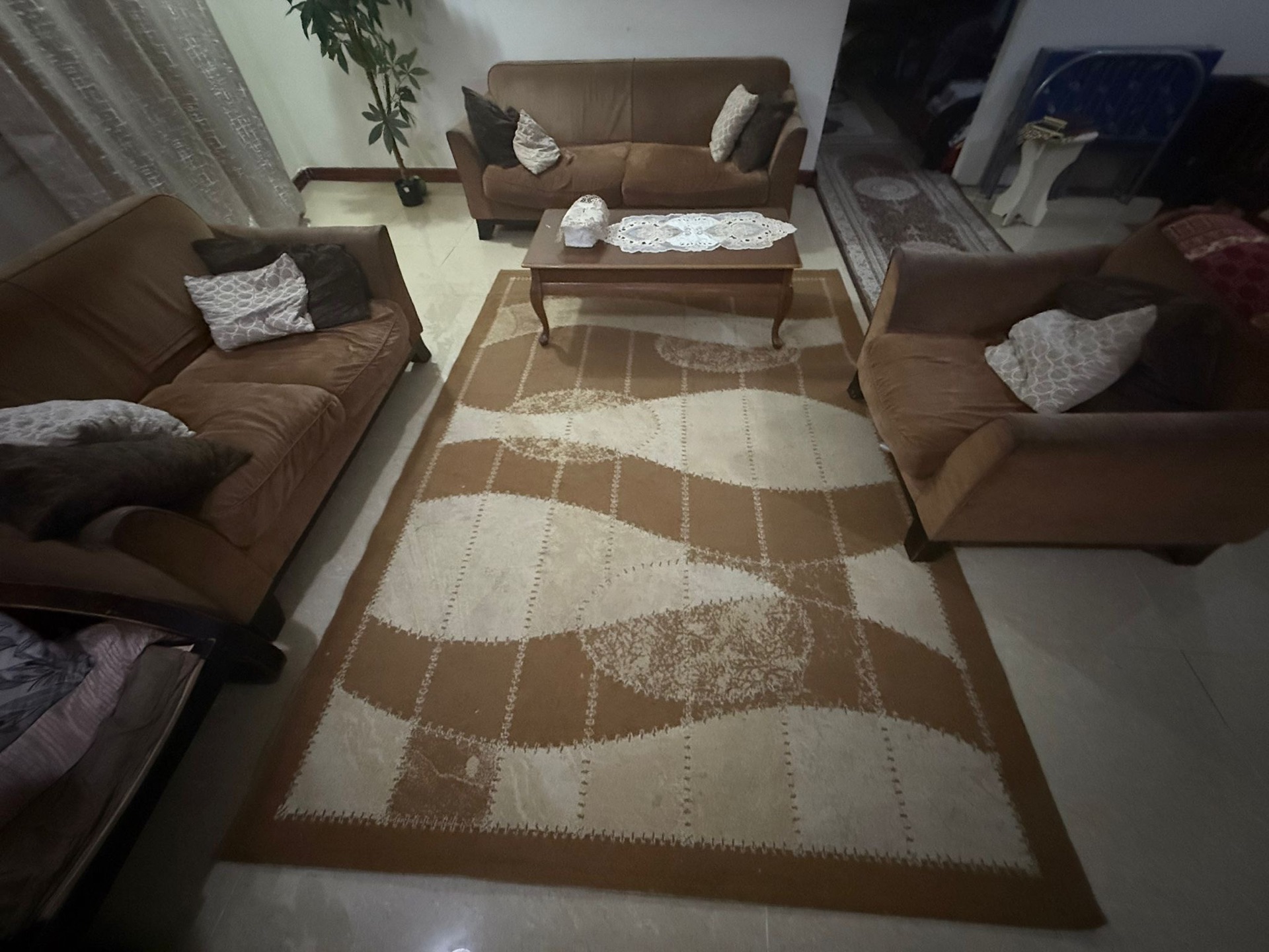 Living room  - Image 4