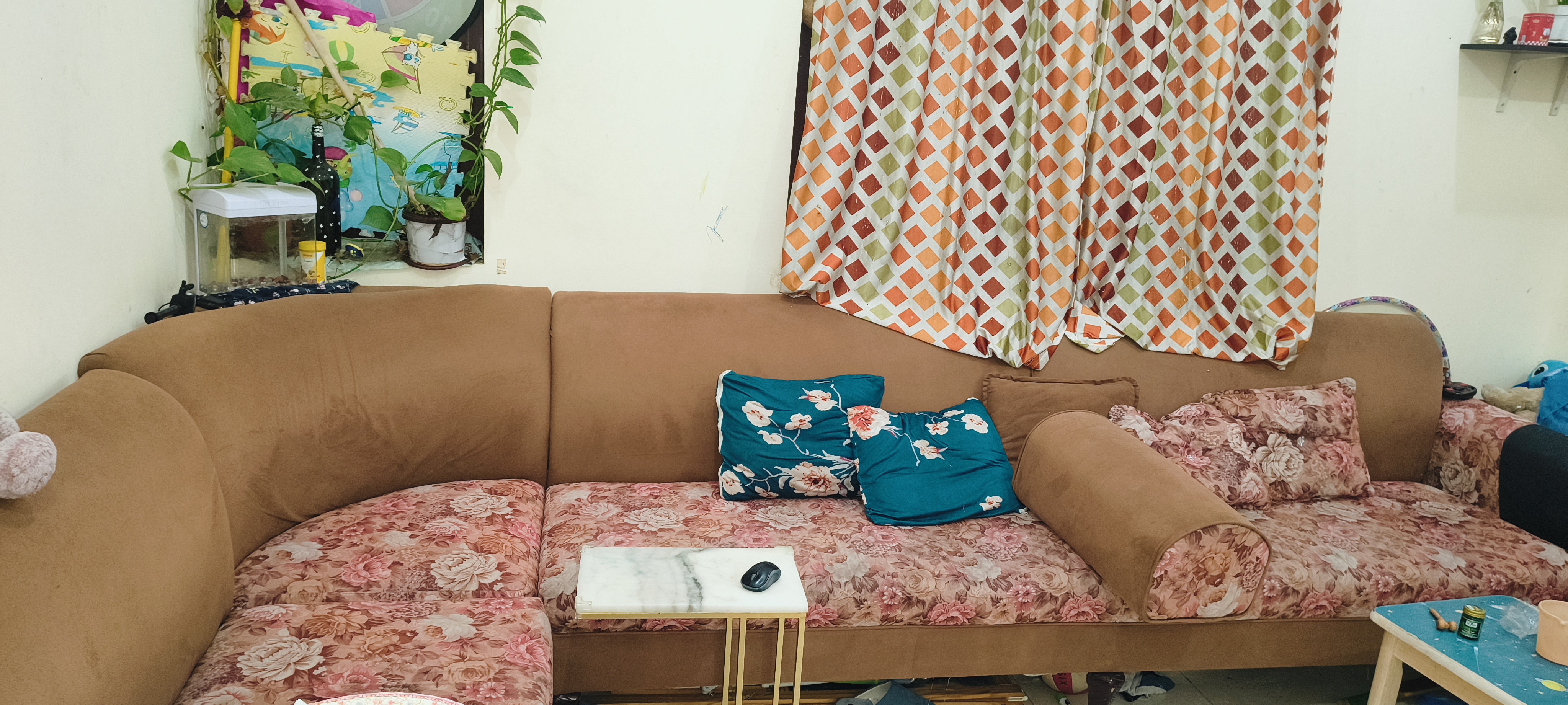 7 seater sofa for sale - Image 2