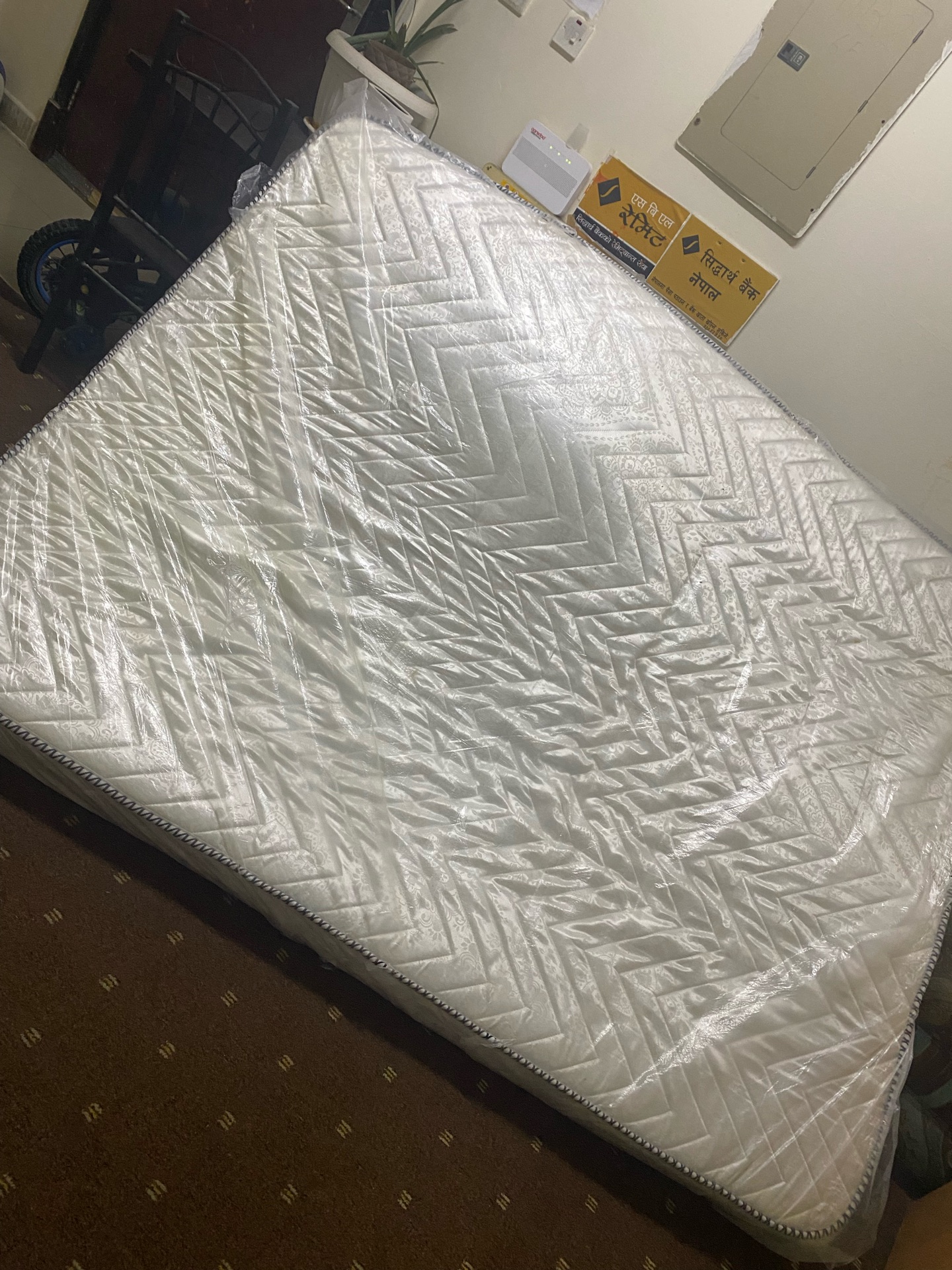 Mattress with plastic for king and queen size bed - Image 2
