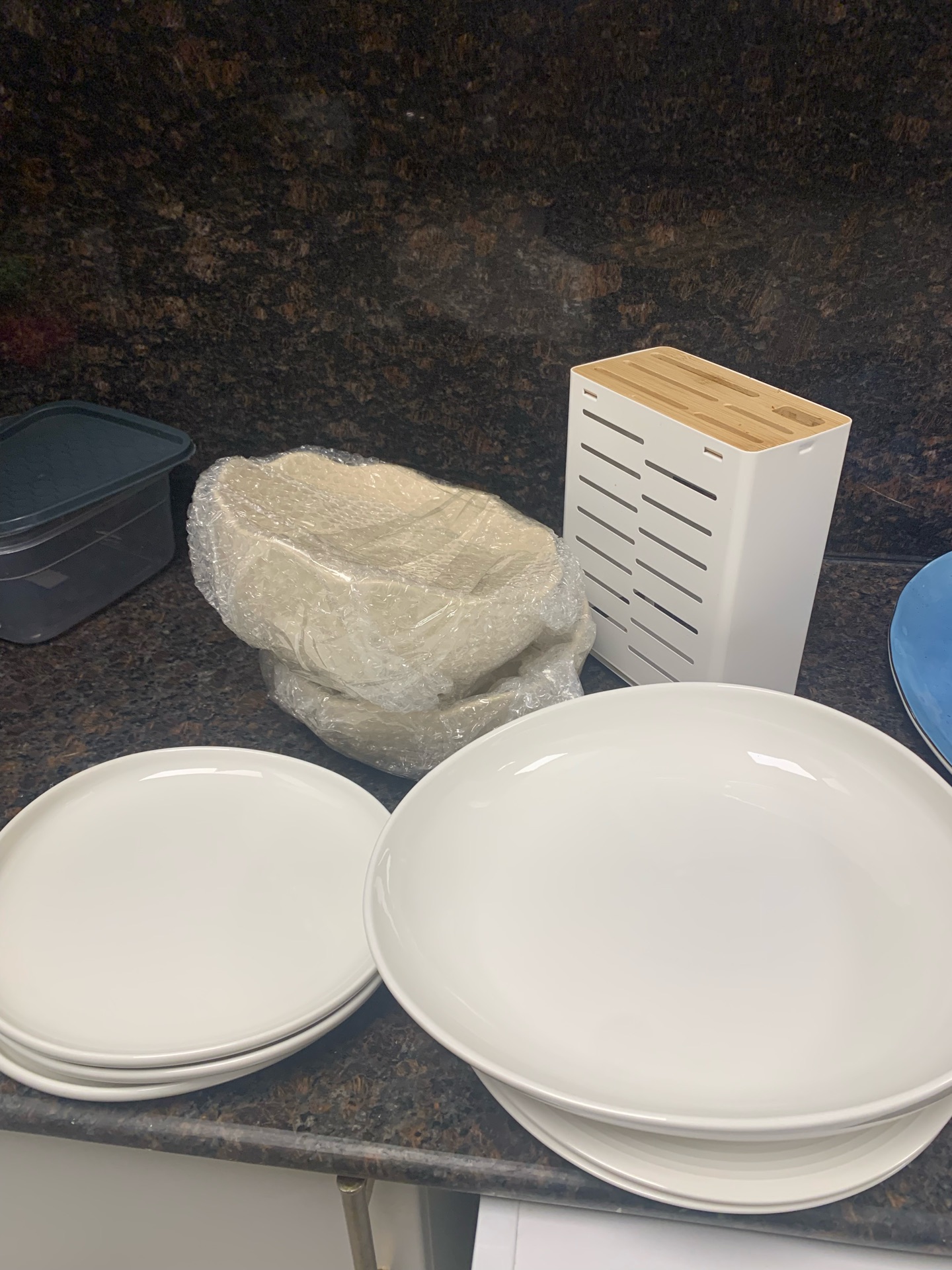 House Hold Items - dinner set, serveware, tea set, jar, cookware etc. - Image 3