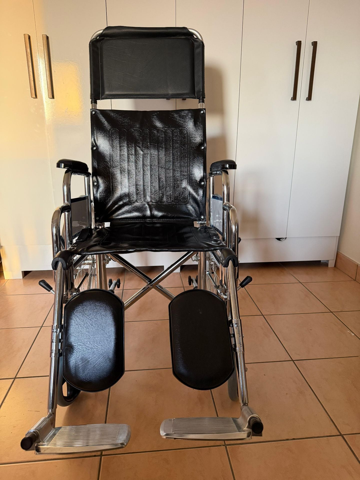 Wheel chair - Image 3
