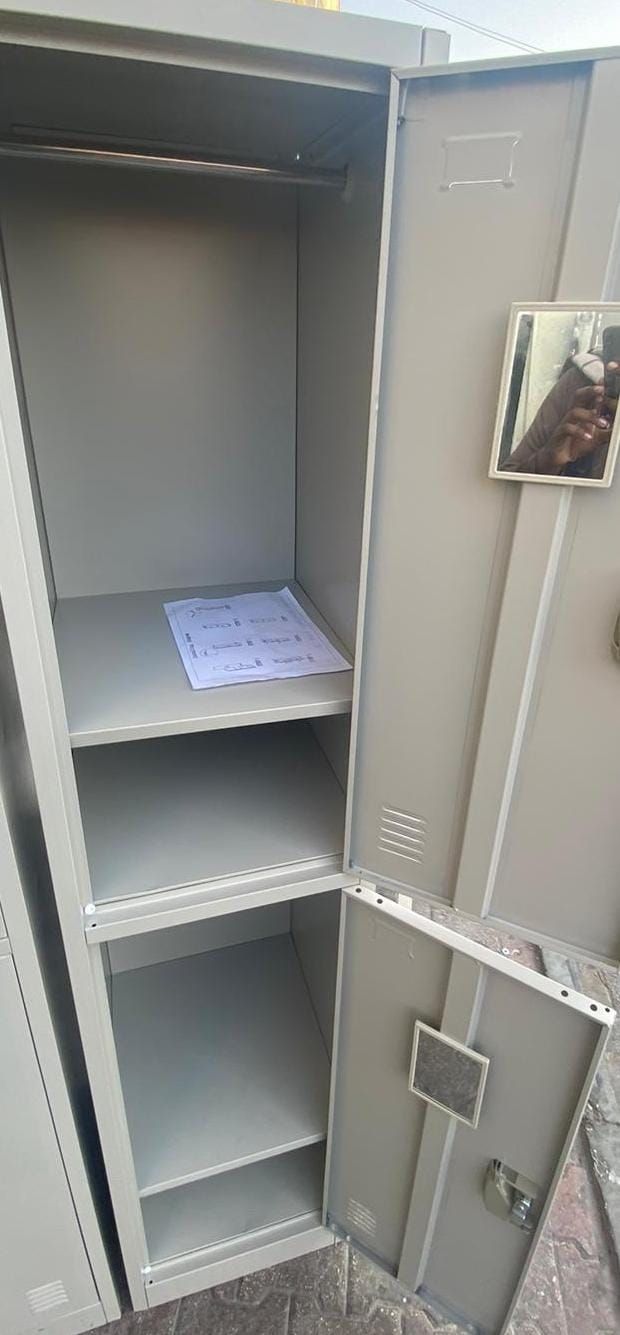 Metal storage cupboard - Image 3